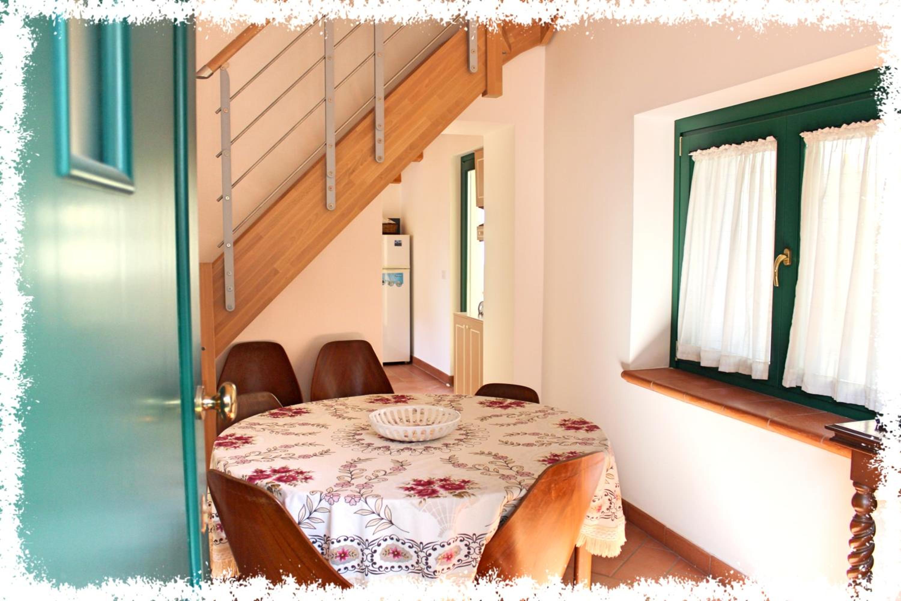 Comfy house in Crotone, fenced garden view 3