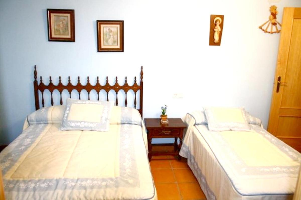 3 bedrooms appartement with shared pool and enclosed garden at La Iruela photo 3