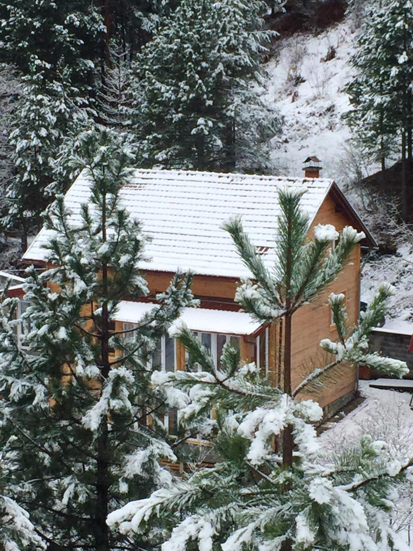 Spacious and Charming House in Vozuća with Large Garden