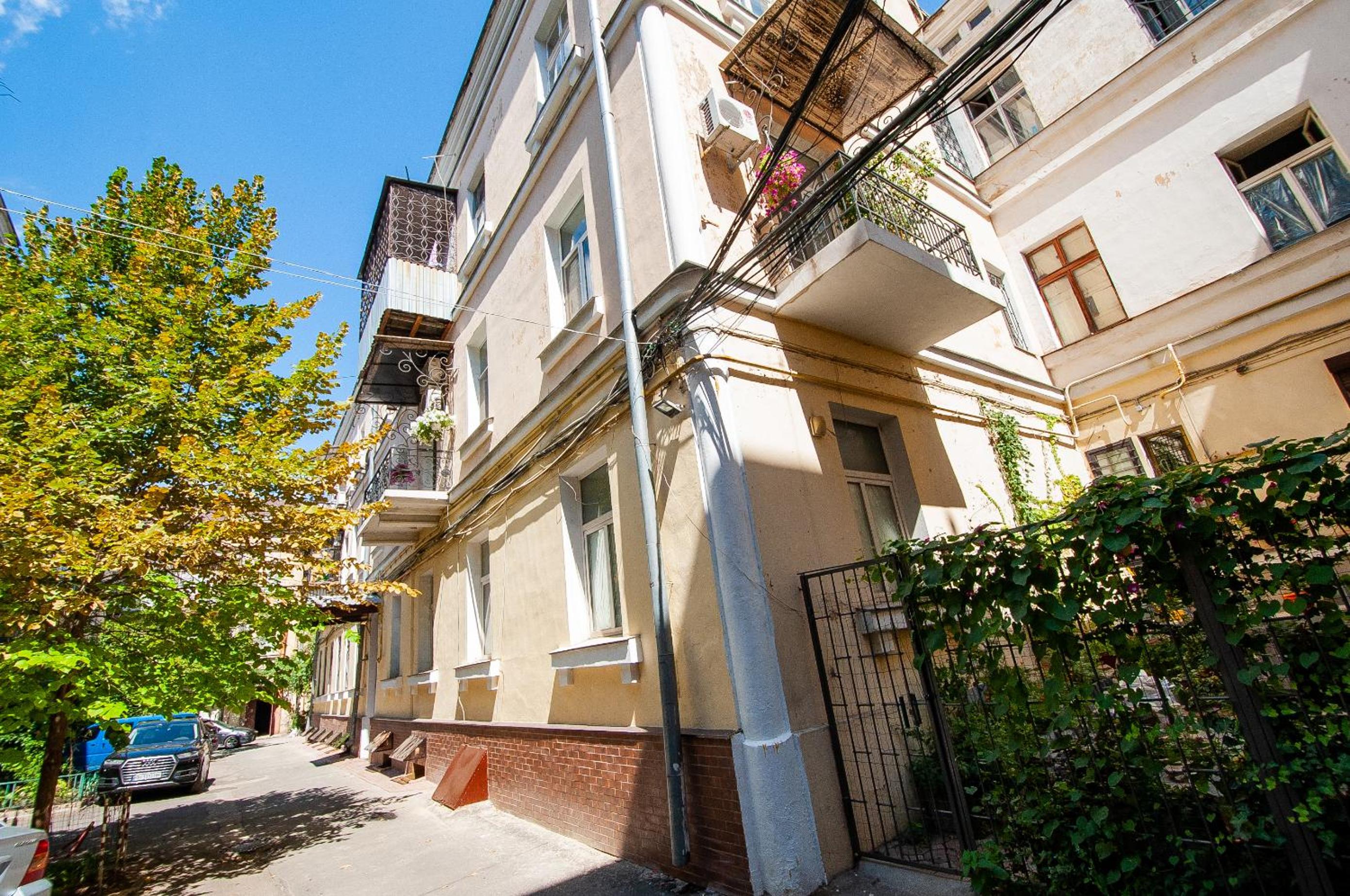 Apartments on Chaykovskogo 16 view 2