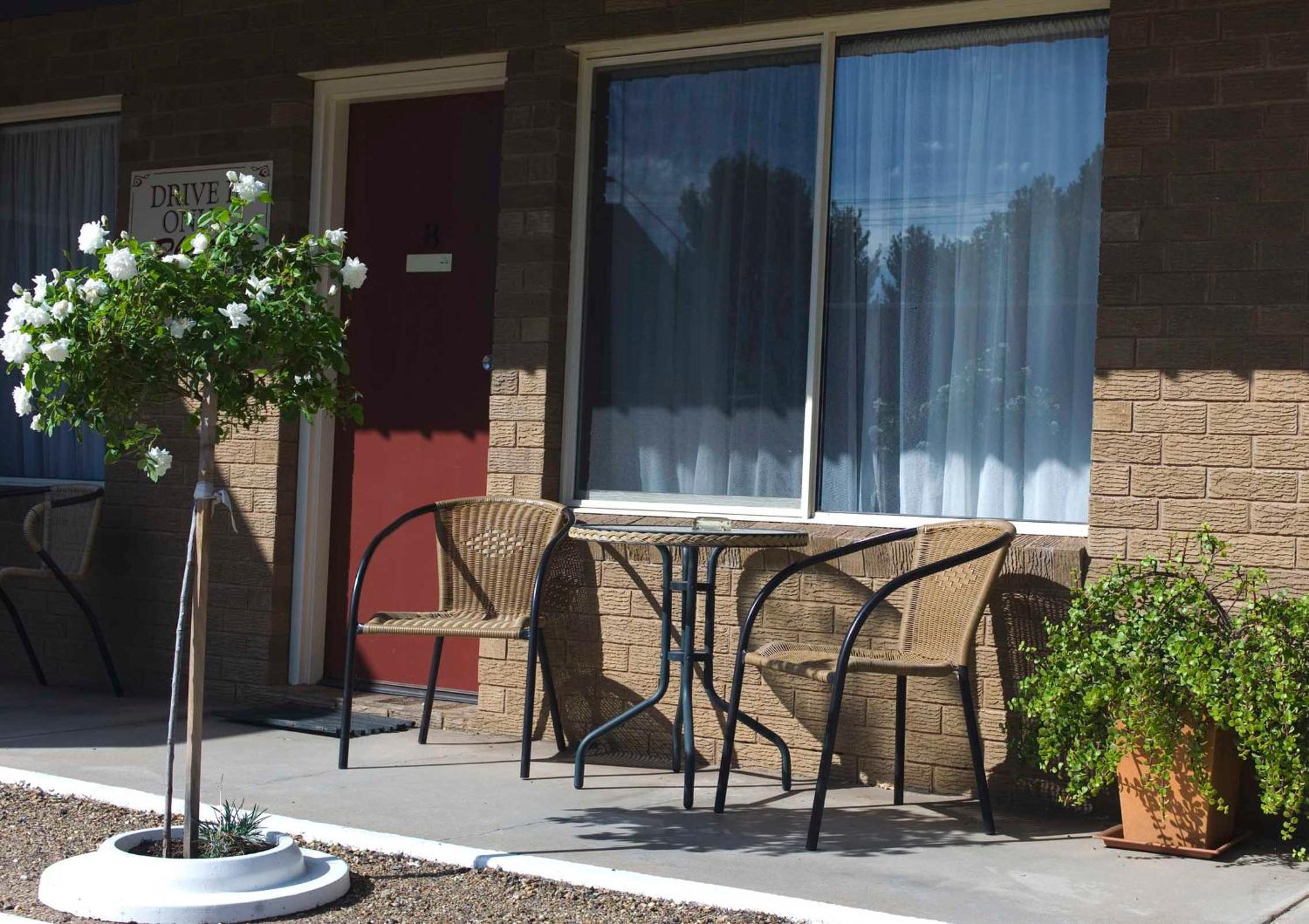 Camellia Motel