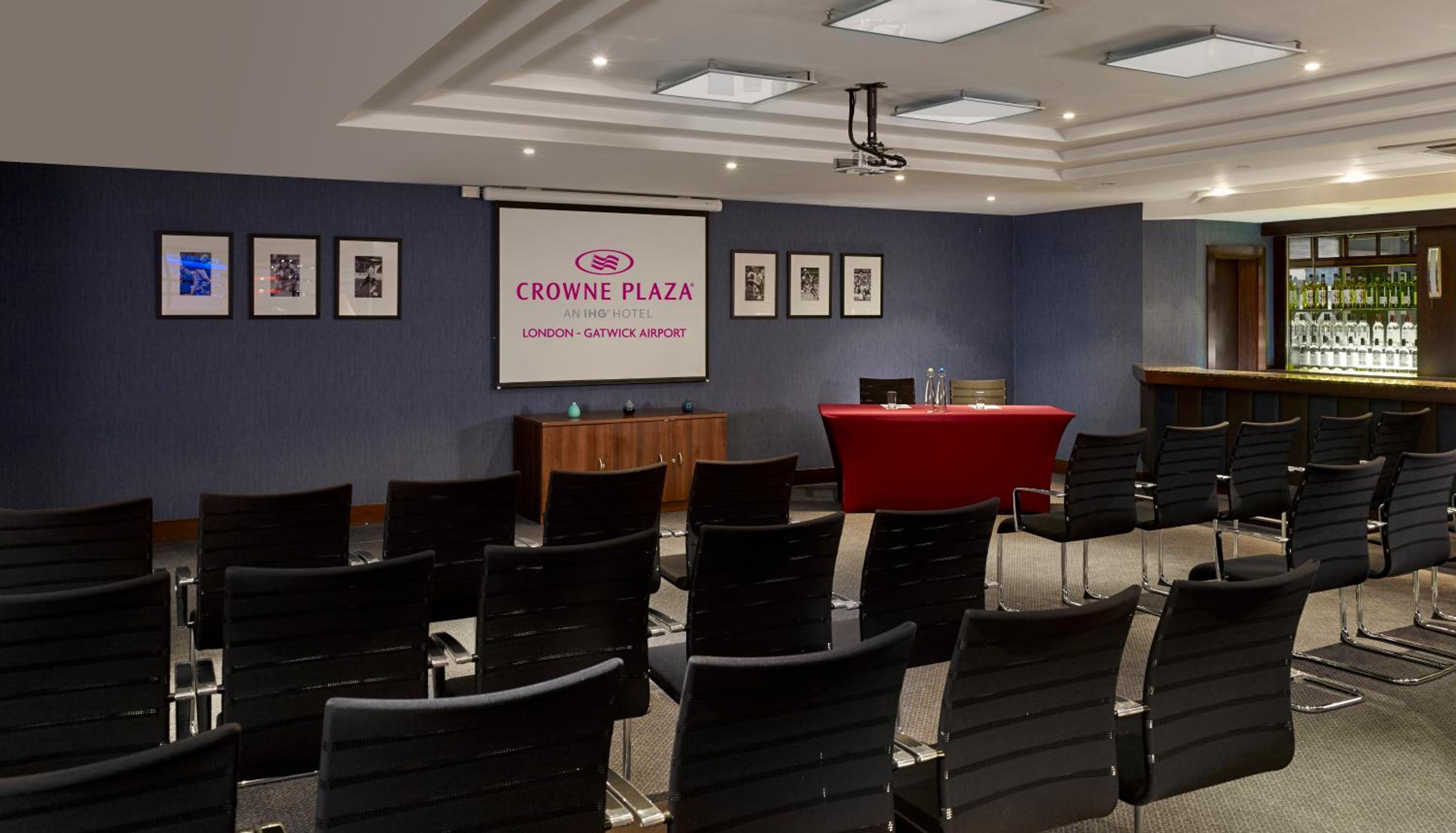 Crawley Vacations - Crowne Plaza London - Gatwick Airport, an IHG Hotel - Property Image 5