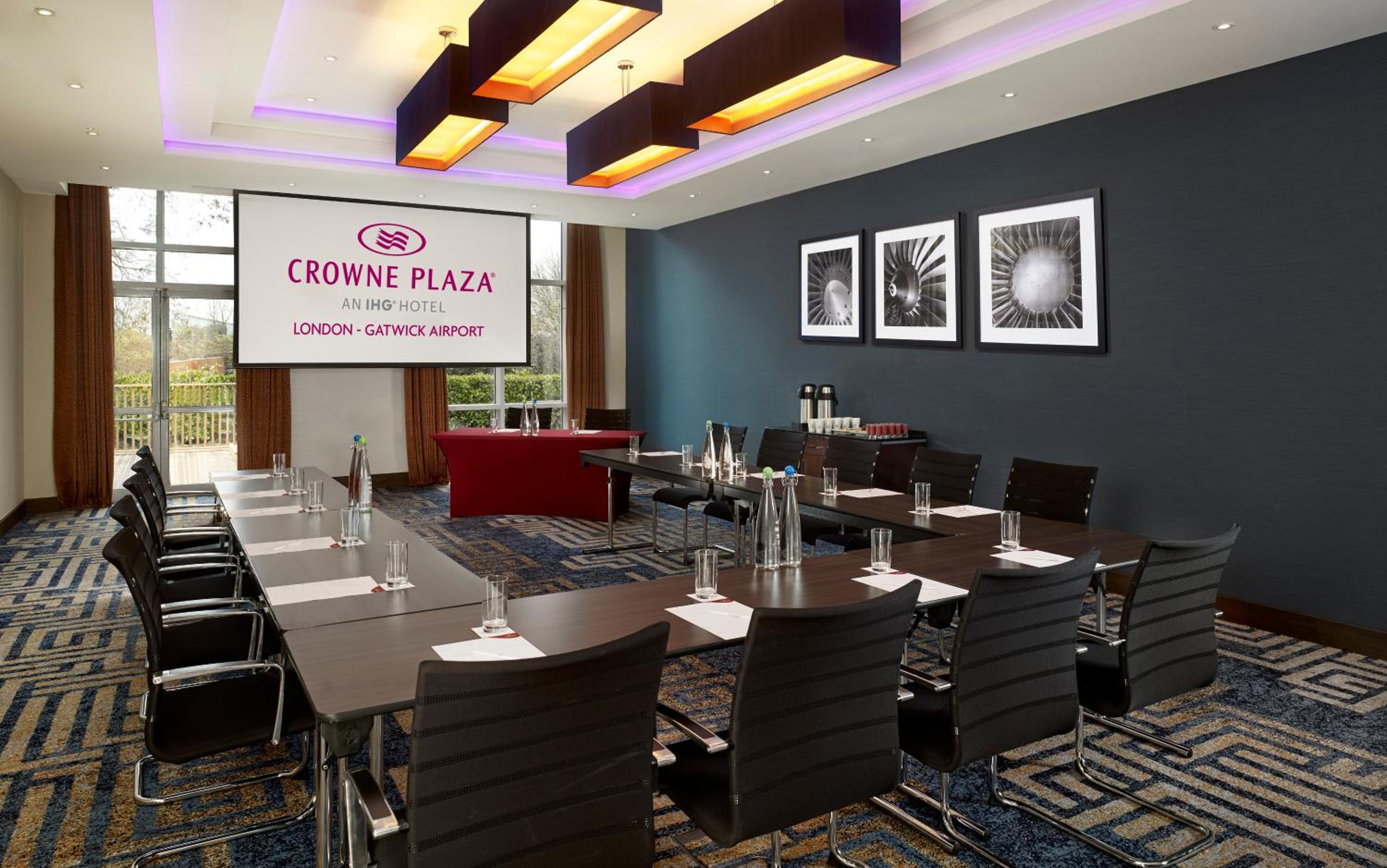 Crawley Vacations - Crowne Plaza London - Gatwick Airport, an IHG Hotel - Property Image 4