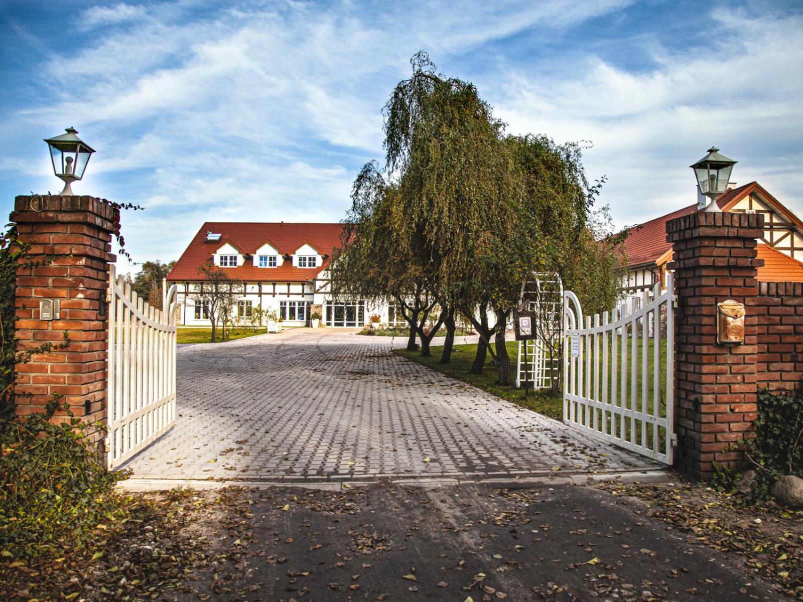 Hotel Wierzbowe Ranczo - blisko Suntago