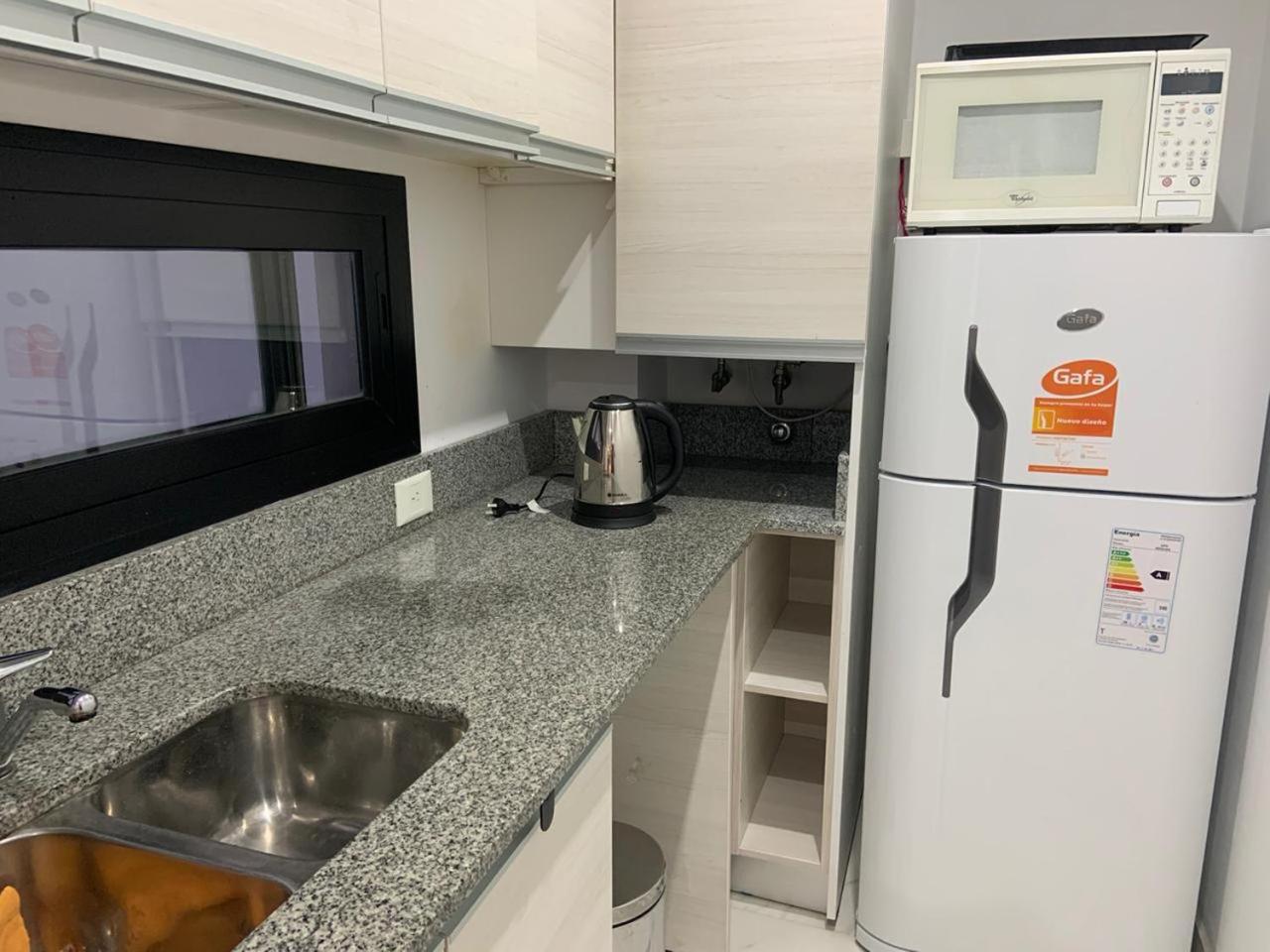 Monroe Suites en Buenos Aires — kitchen