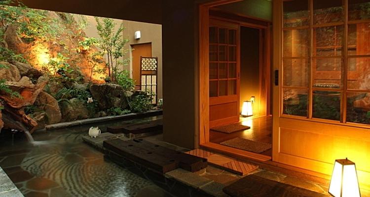 Kameya Ean