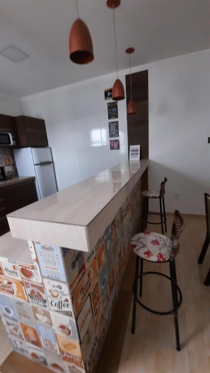 Apartamento mobiliado com varanda no centro de paulo afonso