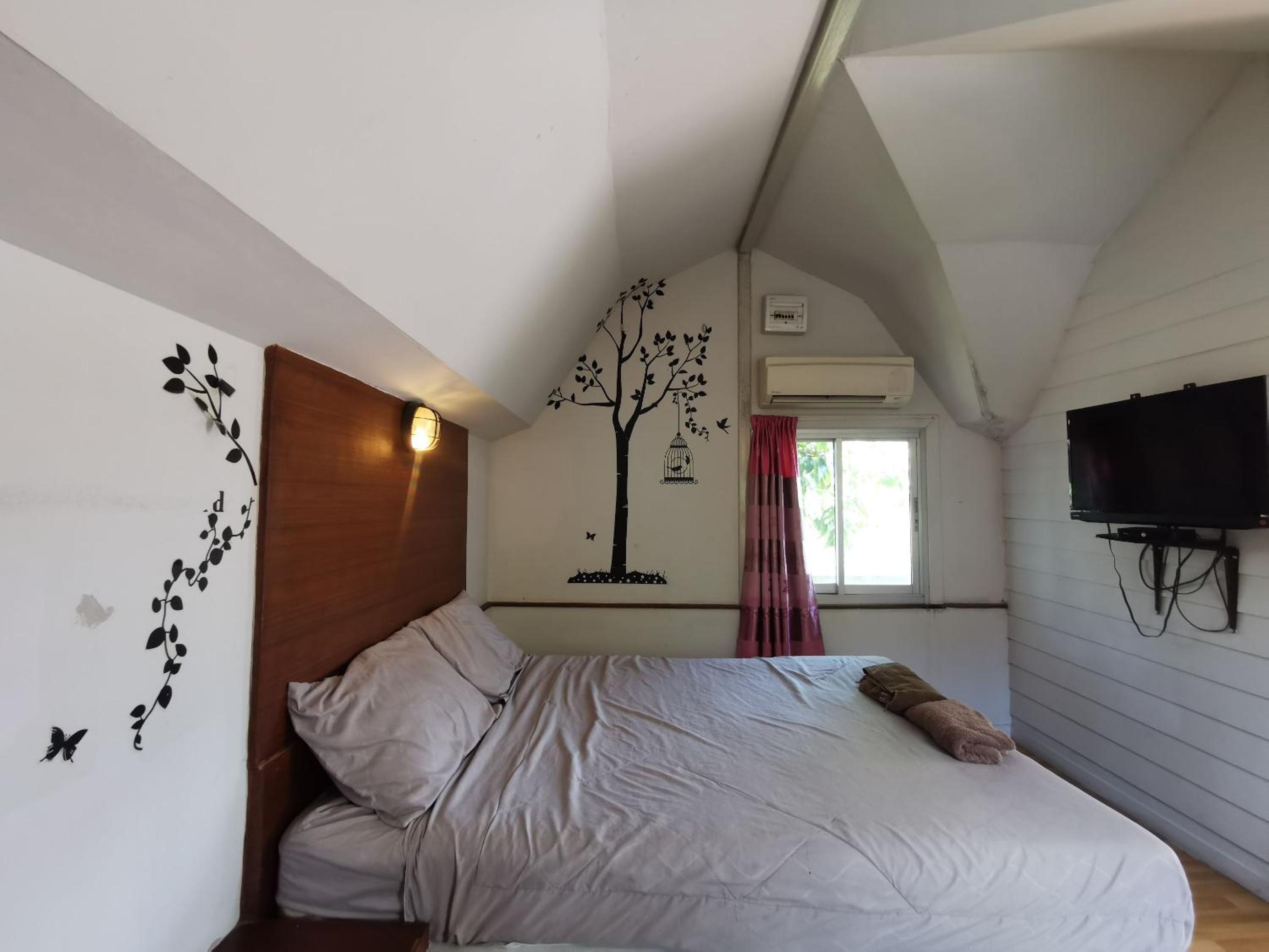 De Coco House