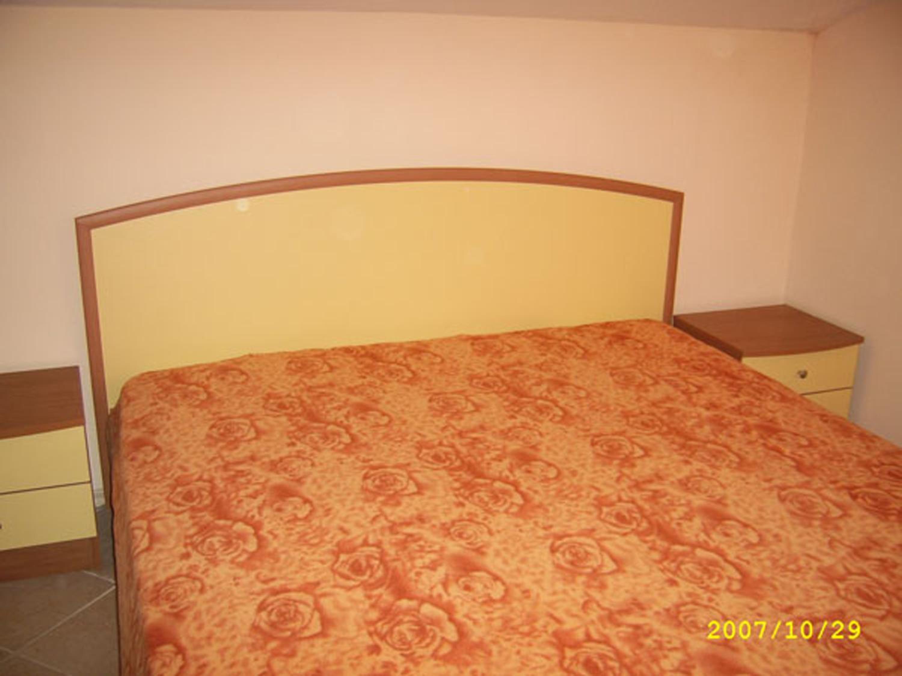 Apartments Bravo 1-Vichevi