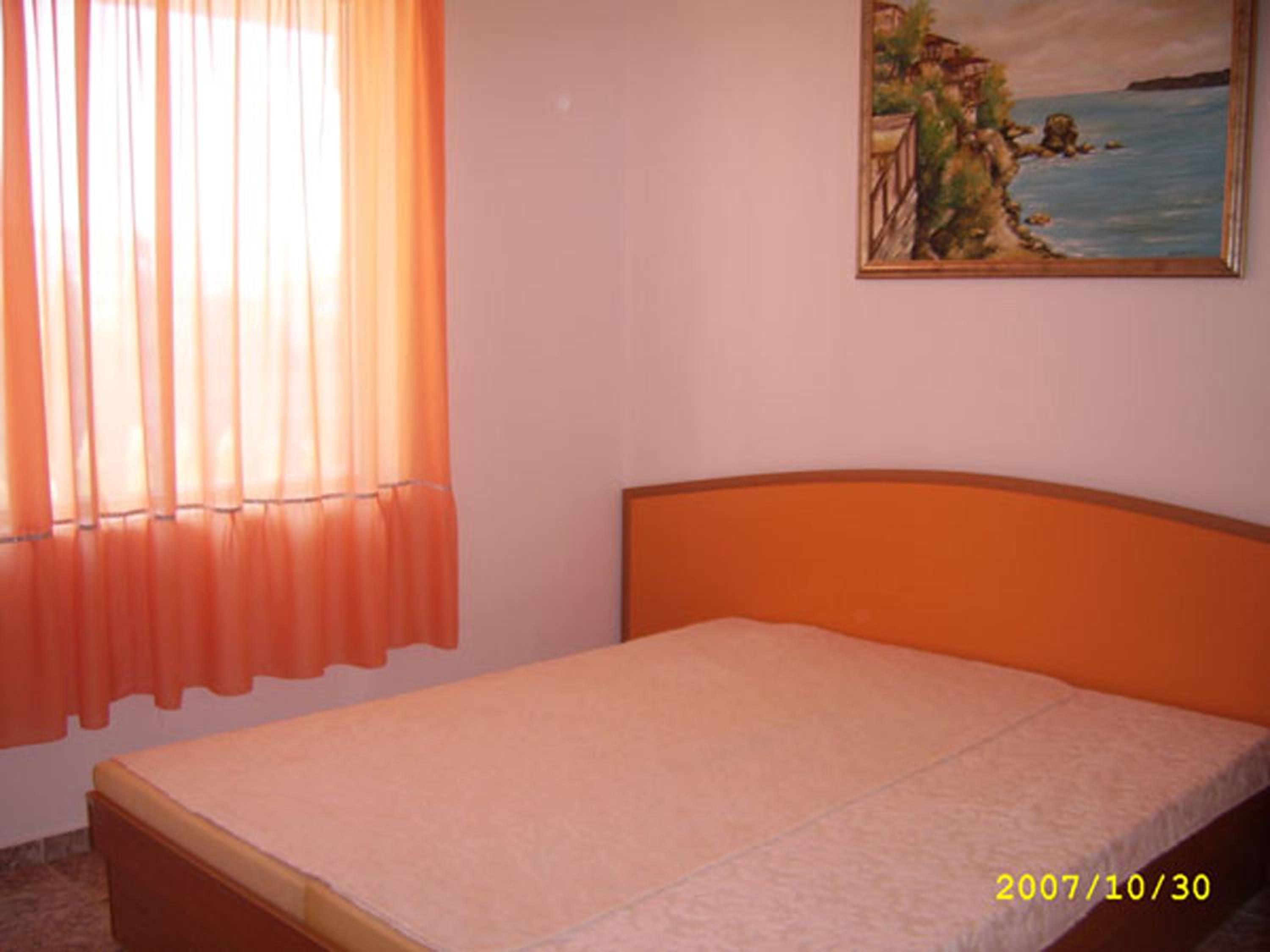Apartments Bravo 1-Vichevi