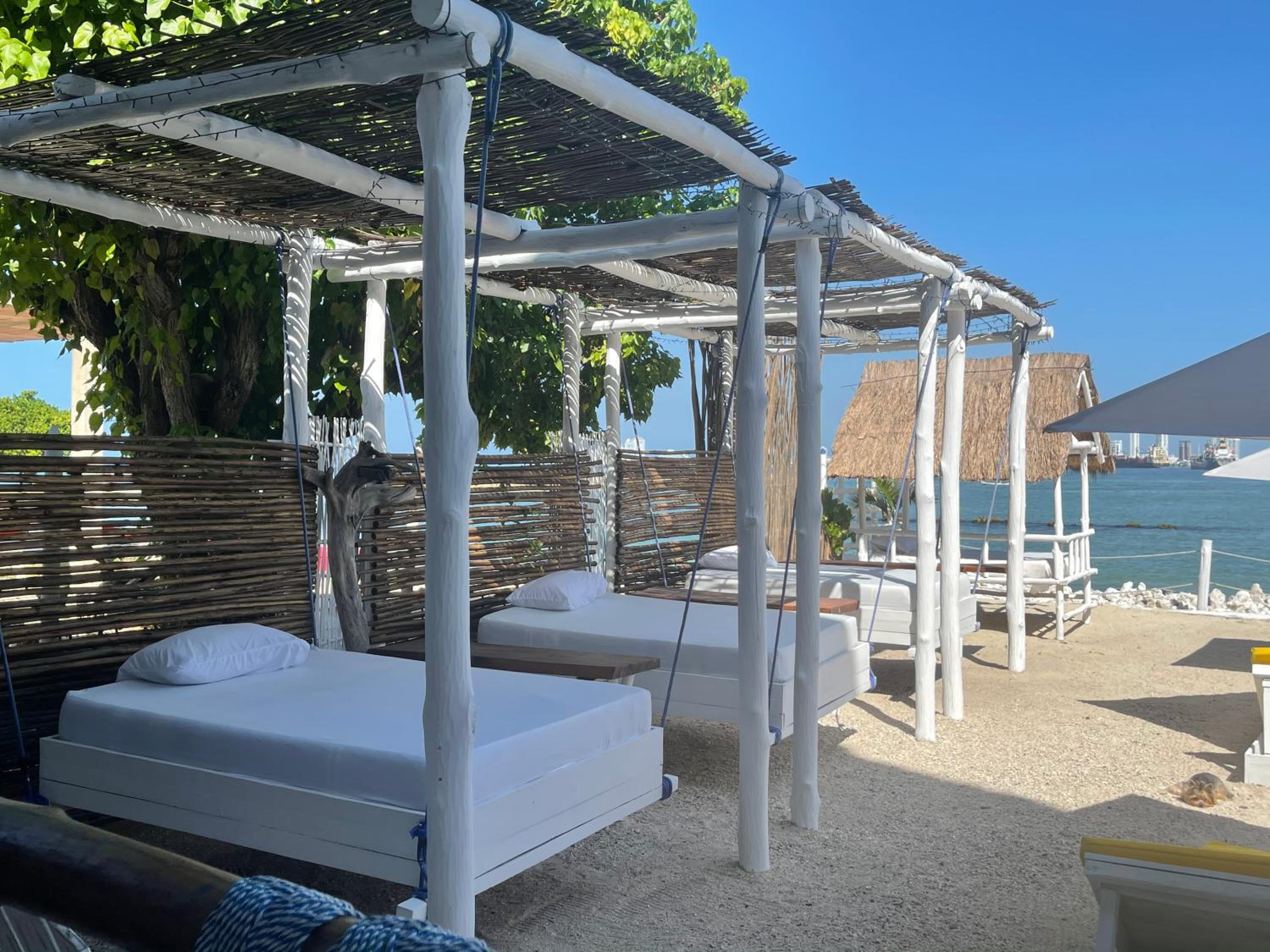 Mira Mira Beach