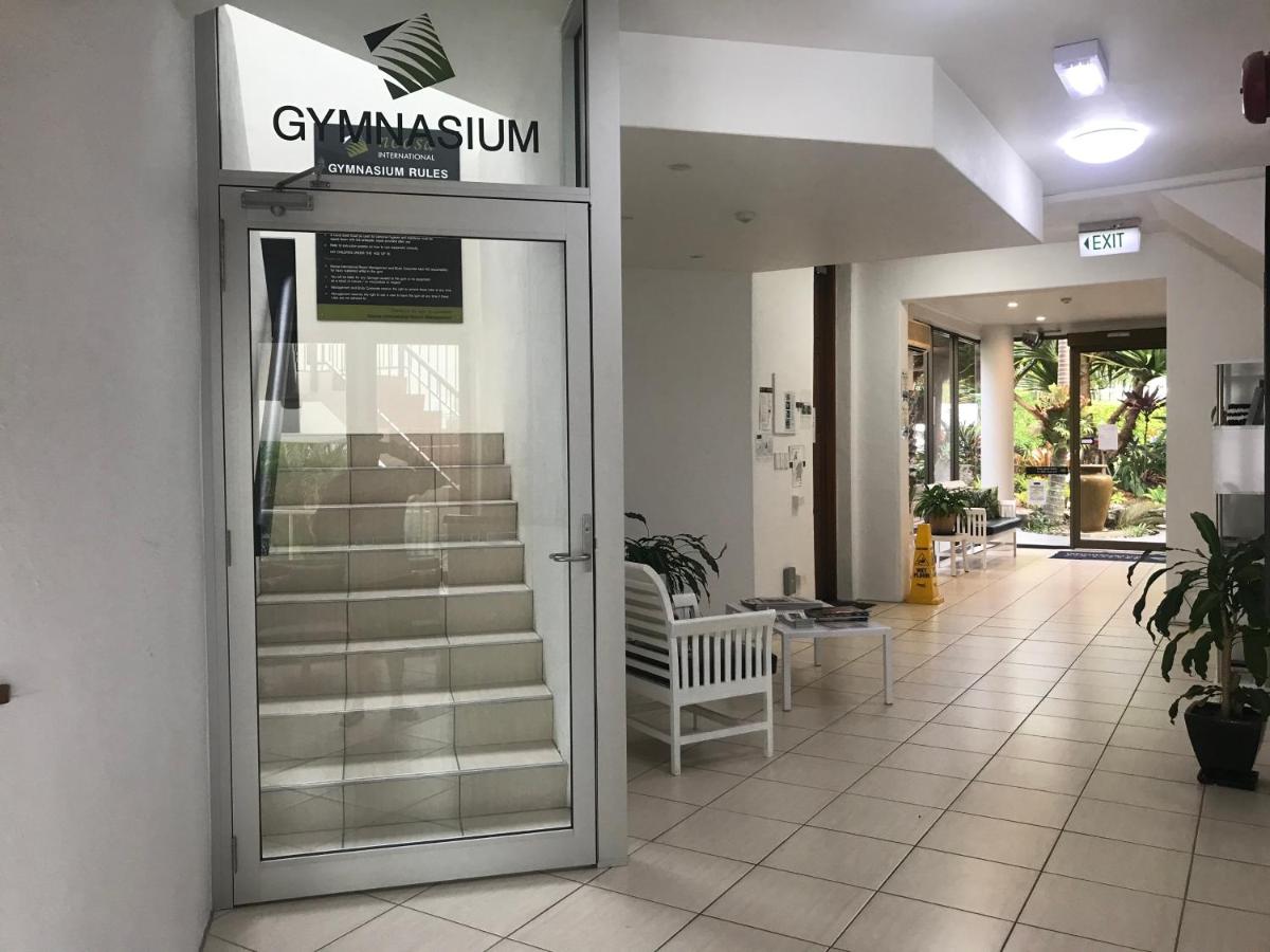 Haven on Noosa Hill - sunset views, pools, spa