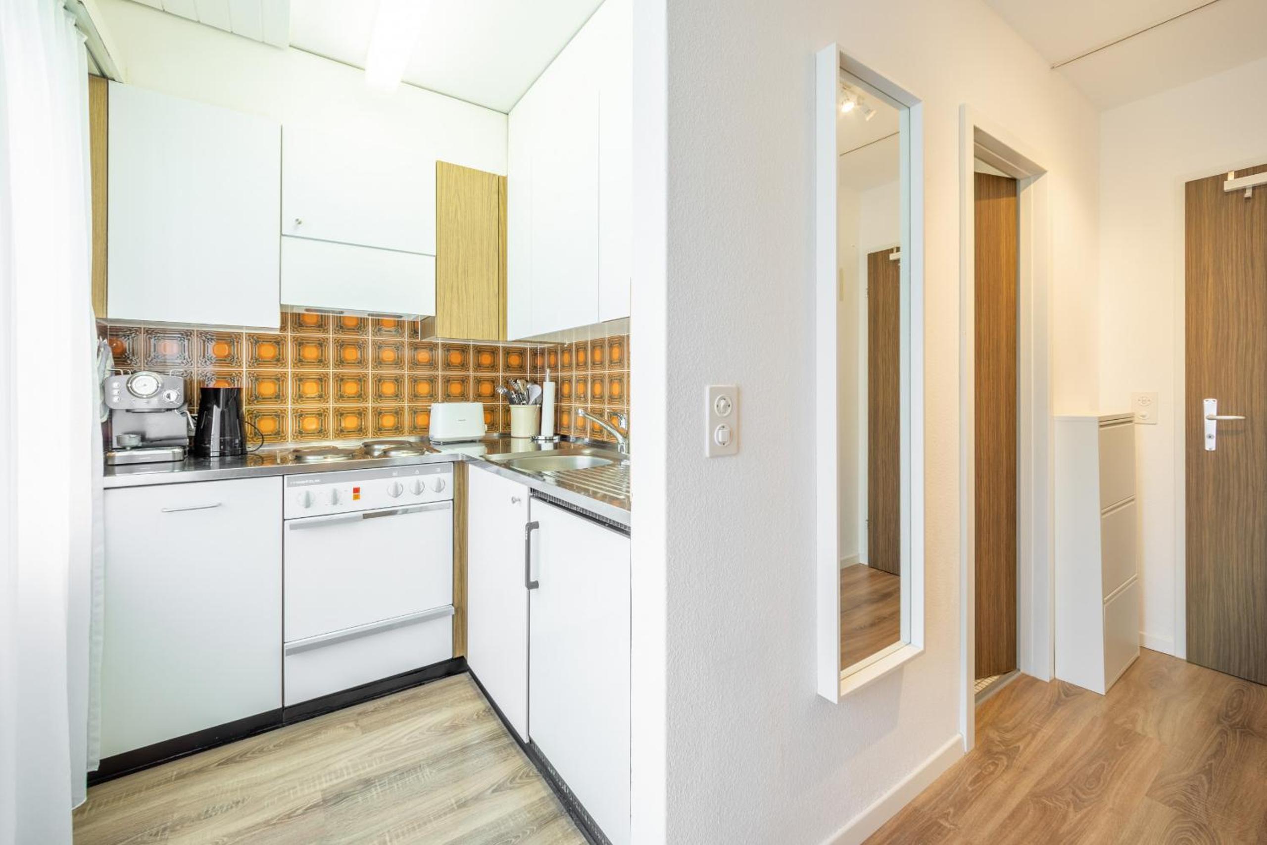 LAAX Homes - Val Signina 2-9 view 4