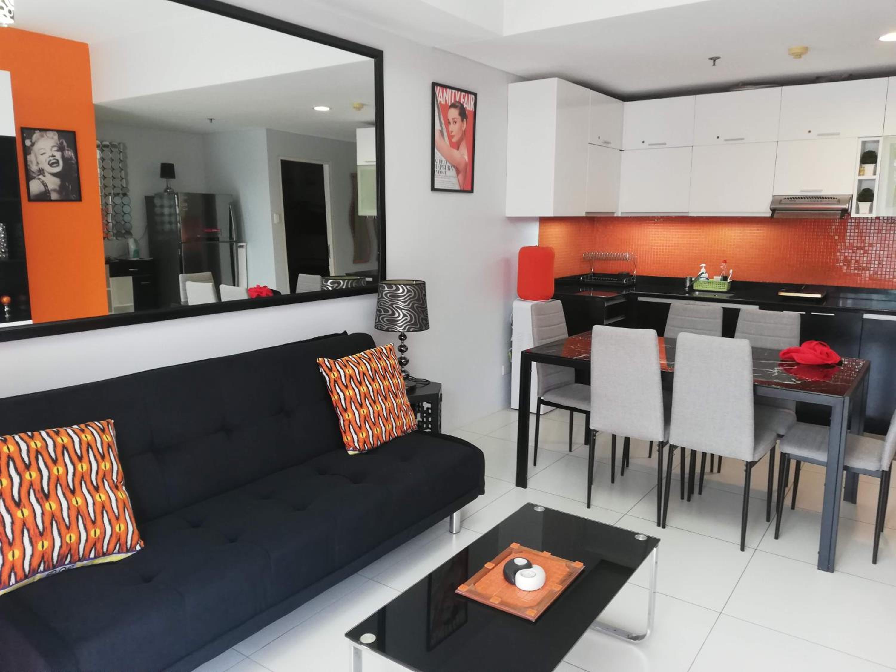 Lagoon view Family Suite in Pico De Loro Cove, Nasugbu view 3