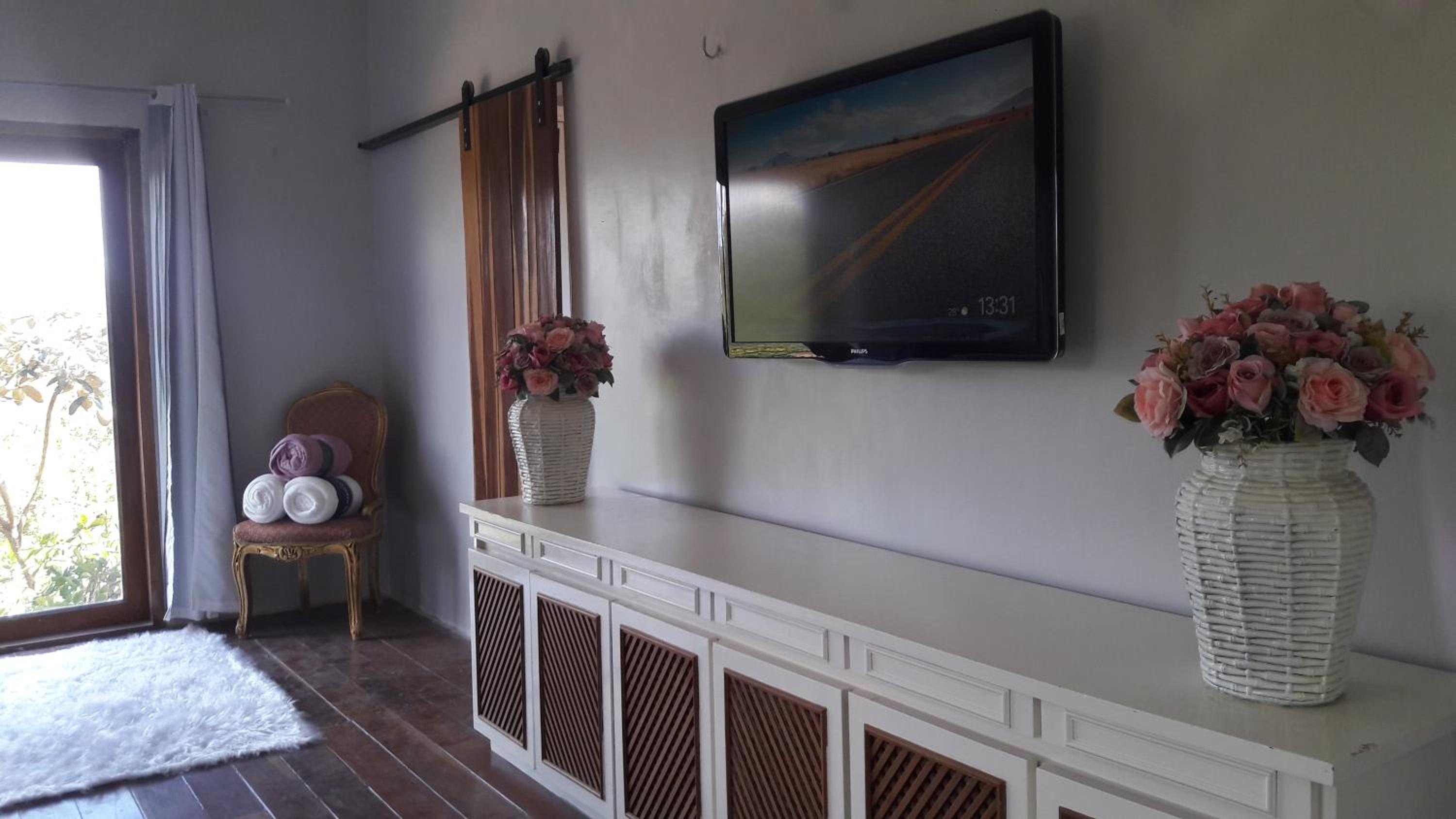 Casa em Alto Paraíso com vista para as montanhas no Eldorado ao lado do centro