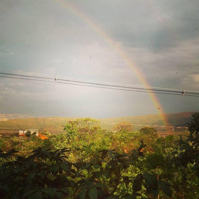 Casa em Alto Paraíso com vista para as montanhas no Eldorado ao lado do centro