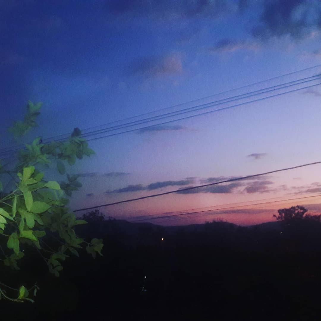 Casa em Alto Paraíso com vista para as montanhas no Eldorado ao lado do centro