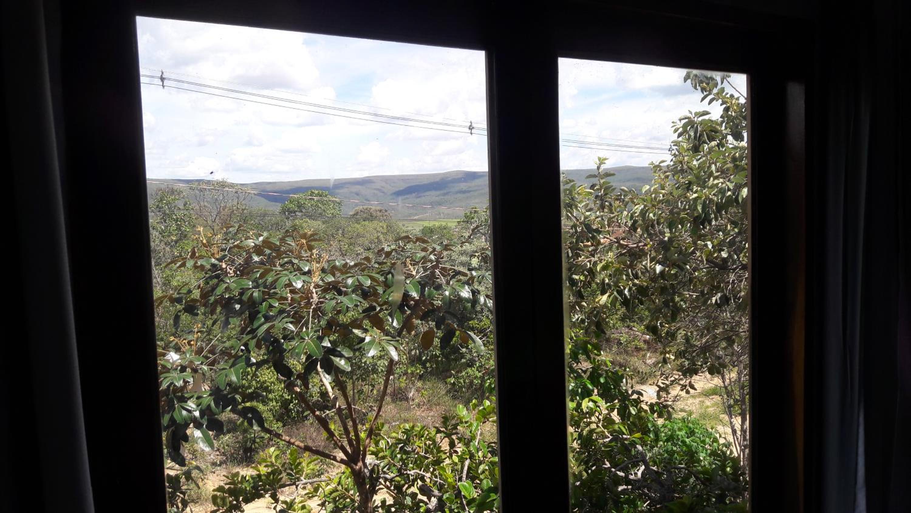 Casa em Alto Paraíso com vista para as montanhas no Eldorado ao lado do centro
