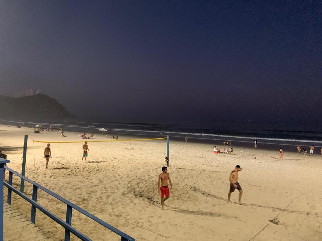 Ap 2 quartos suite wifi 30m da praia view 5