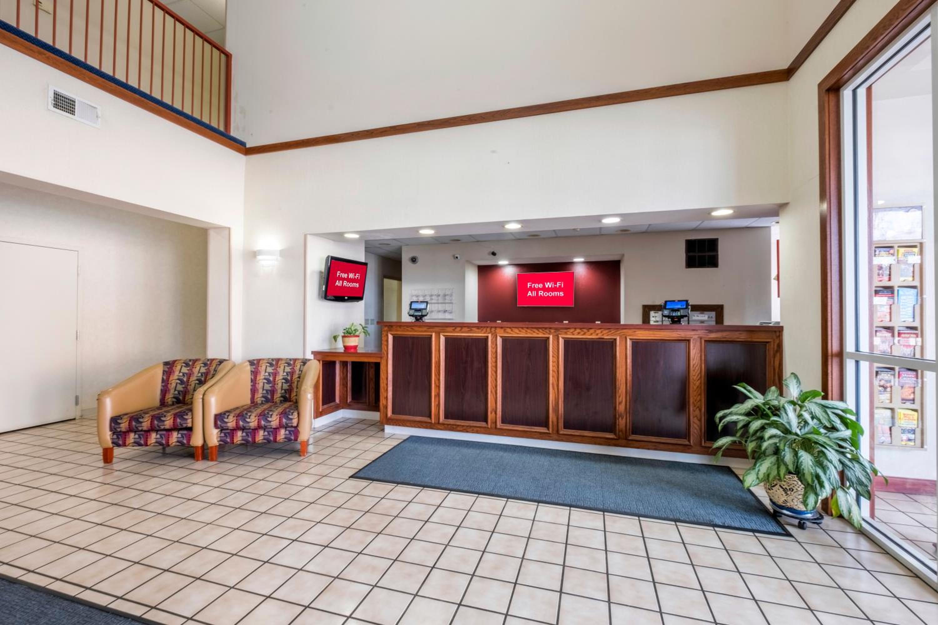 Red Roof Inn St Robert Ft Leonard Wood view 4
