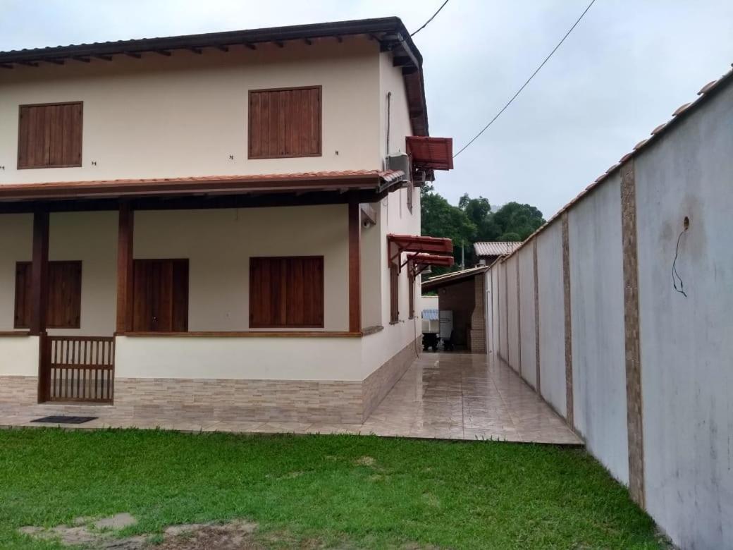 Casa com Piscina para temporada em Paraty - Casa Nova e Aconchegante