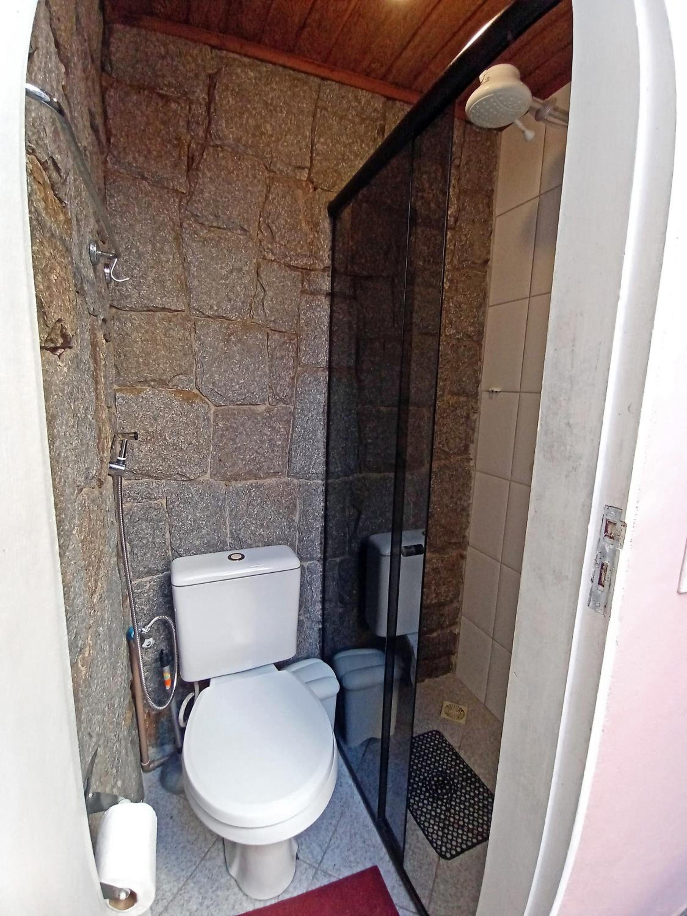 Casa 12 Búzios Vilas a 500m da Rua das Pedras, top localização em condomínio lindo e calmo, portaria 24h