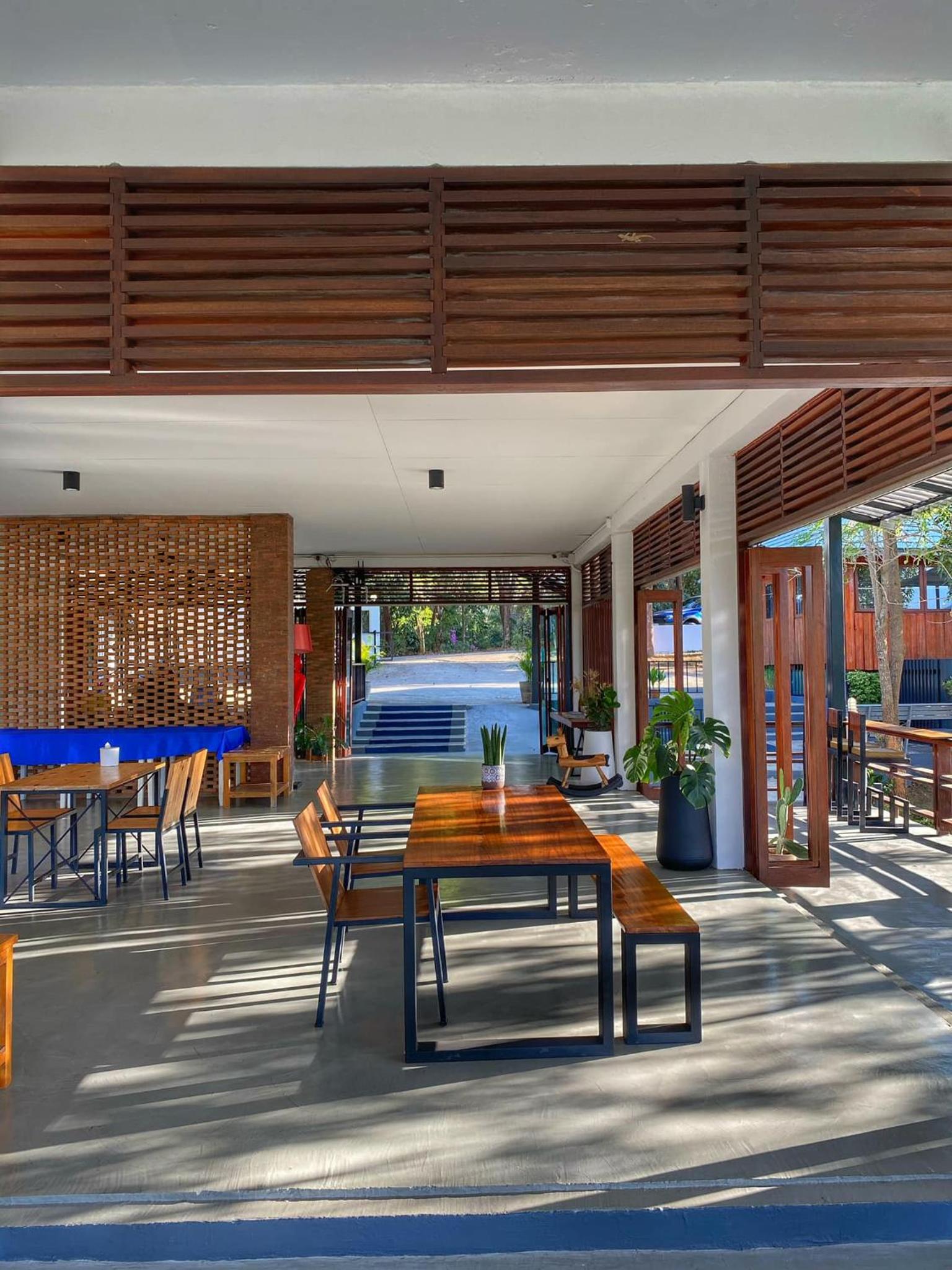 Diamond Village Pai