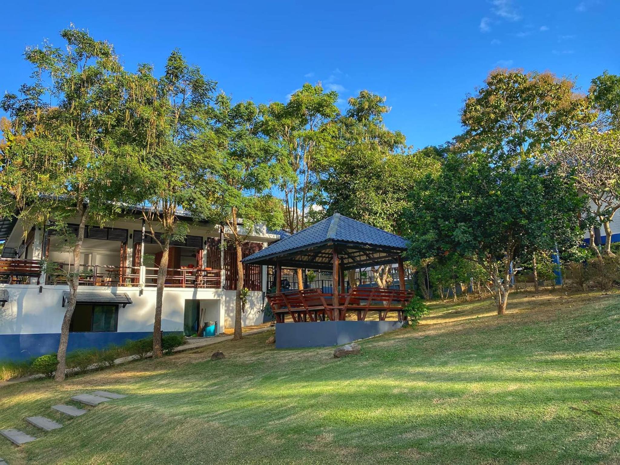 Diamond Village Pai