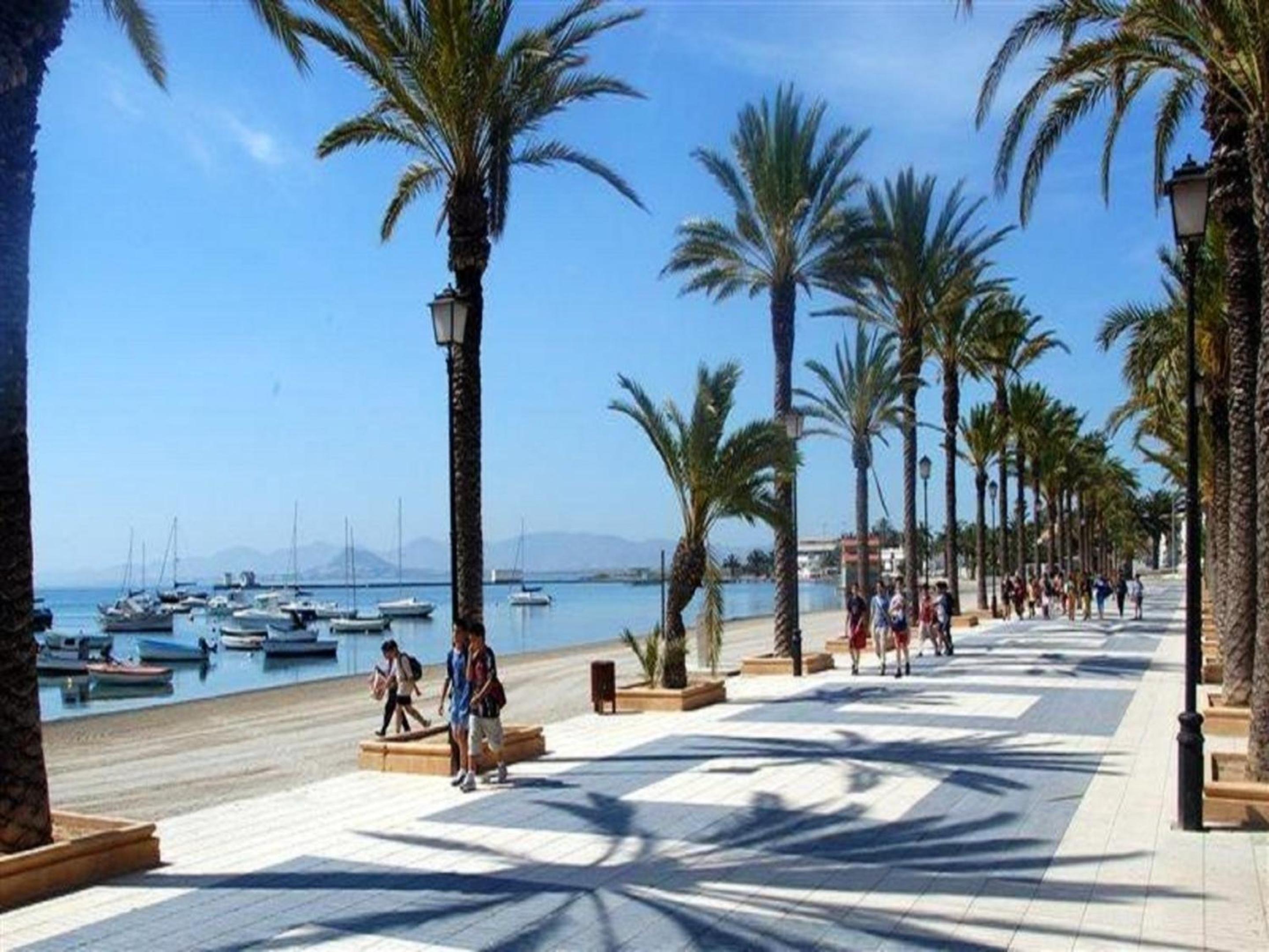 Lovely apartment with pool in Los Alcázares over 90 m² view 3
