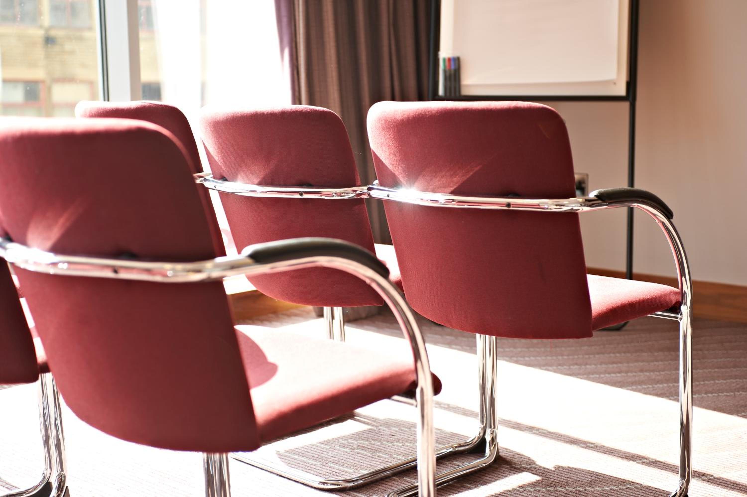 Watford Vacations - Leonardo Hotel London Watford - Property Image 4