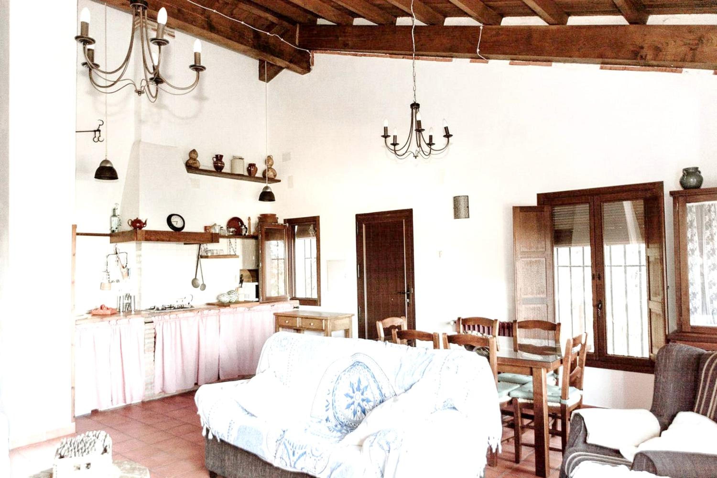 Peaceful villa in Monesterio with private pool