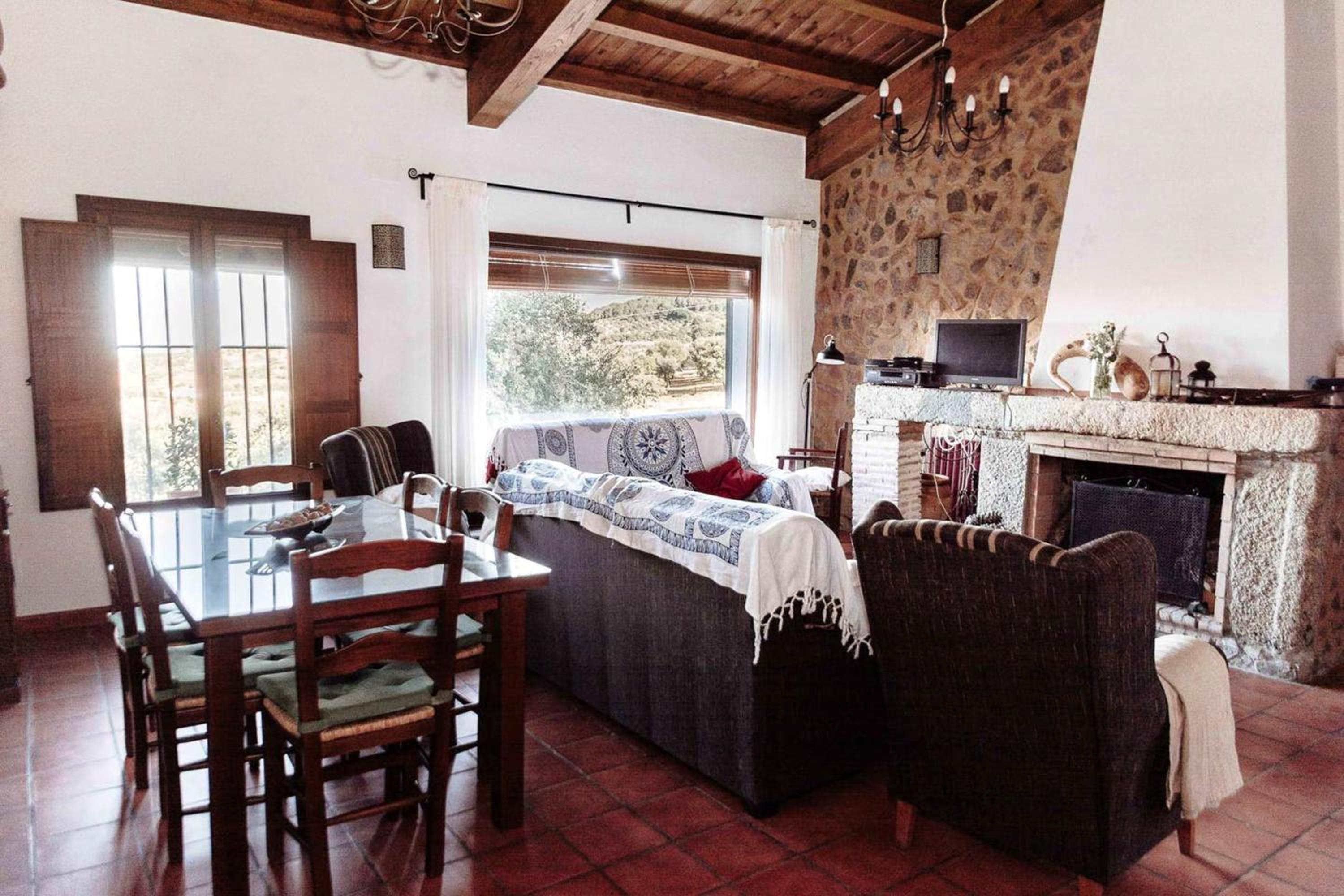 Peaceful villa in Monesterio with private pool