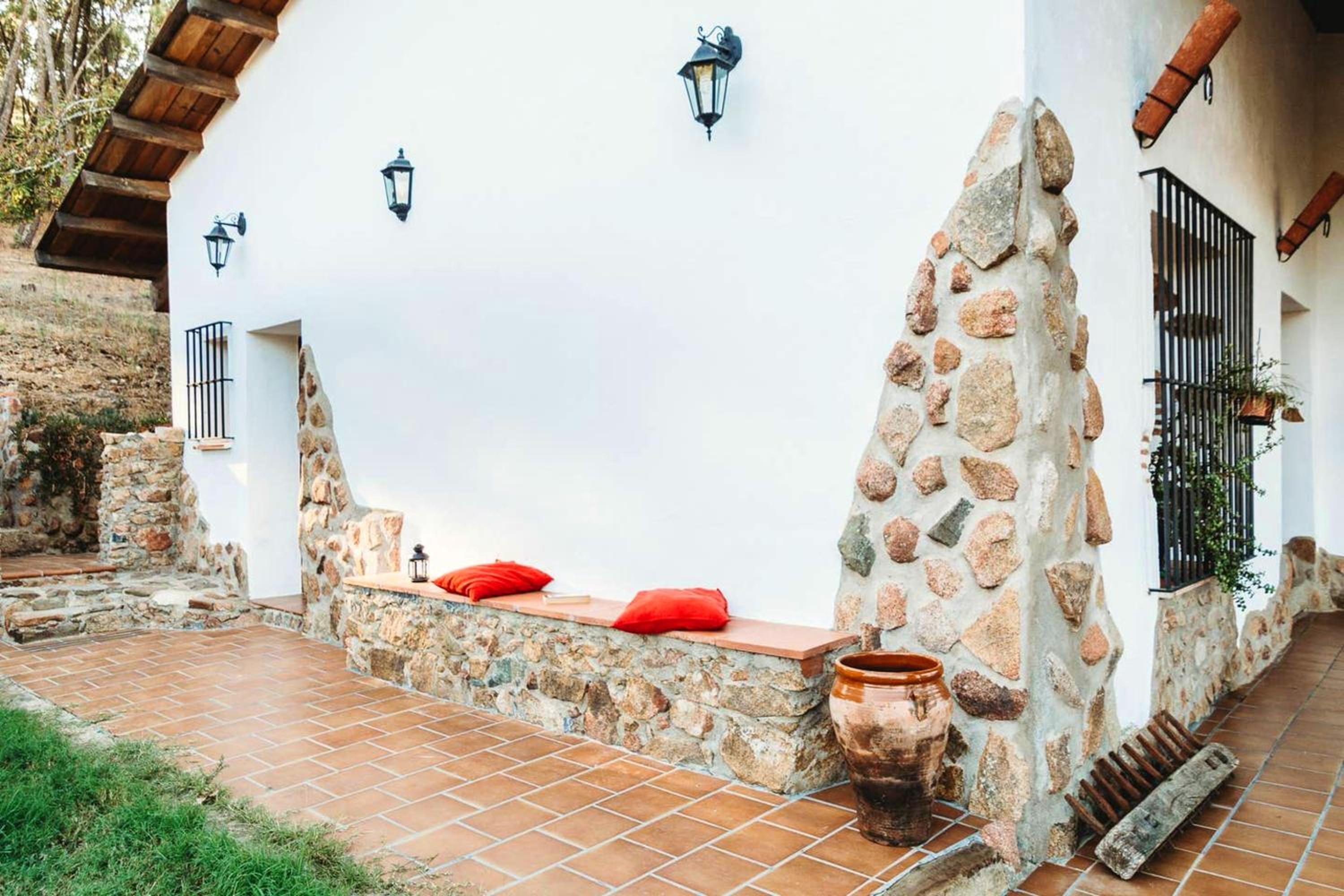Peaceful villa in Monesterio with private pool
