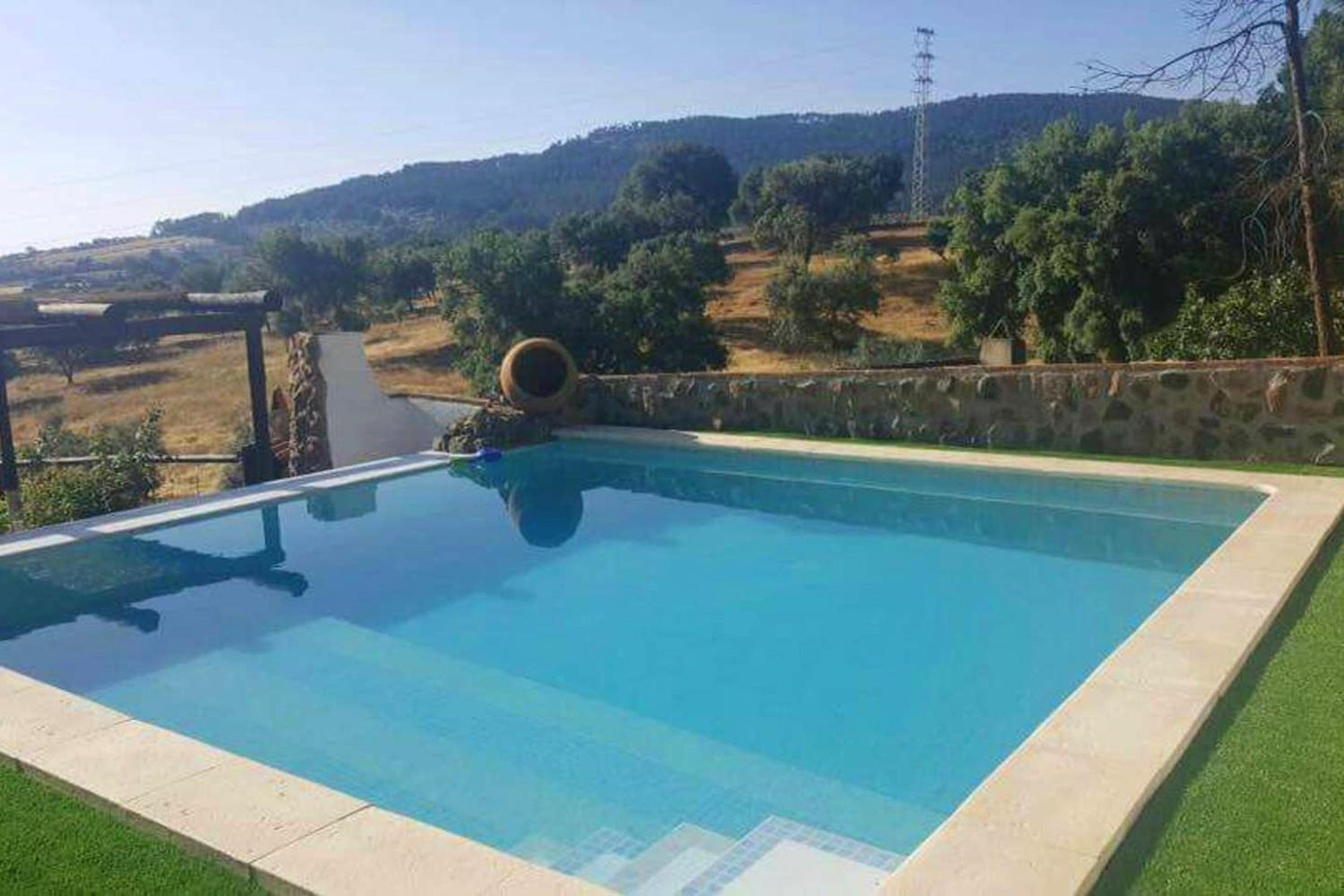 Peaceful villa in Monesterio with private pool