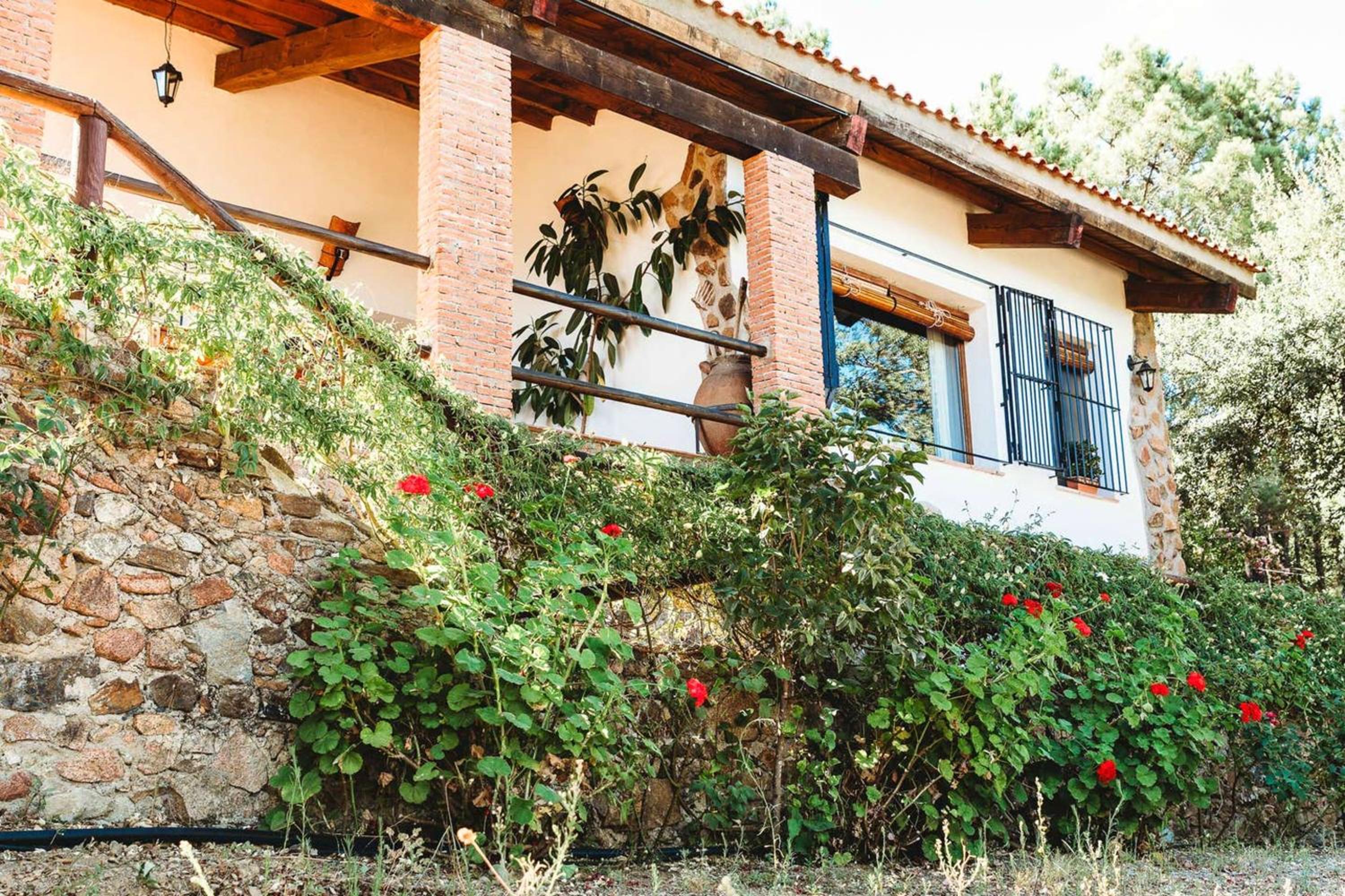 Peaceful villa in Monesterio with private pool