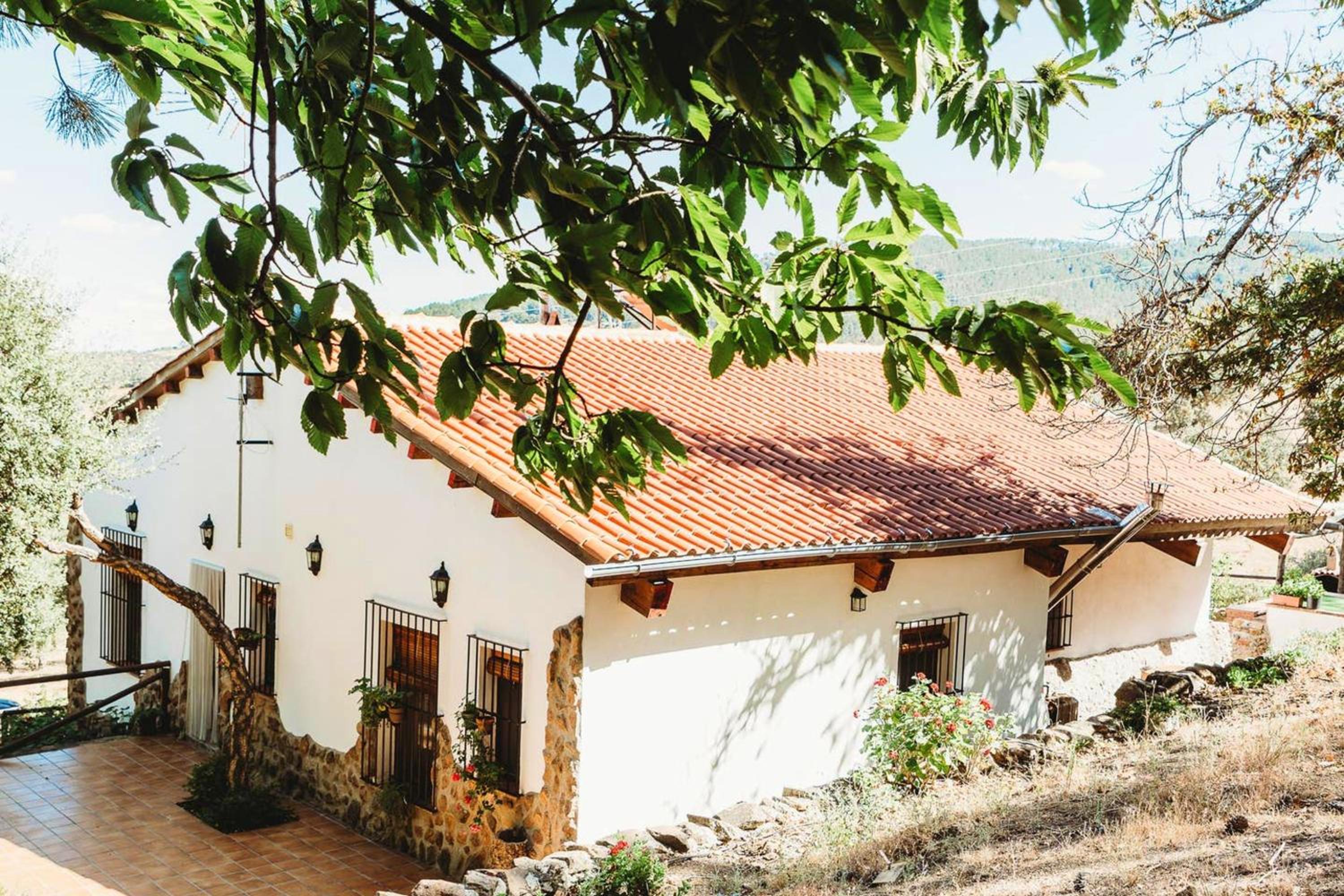 Peaceful villa in Monesterio with private pool