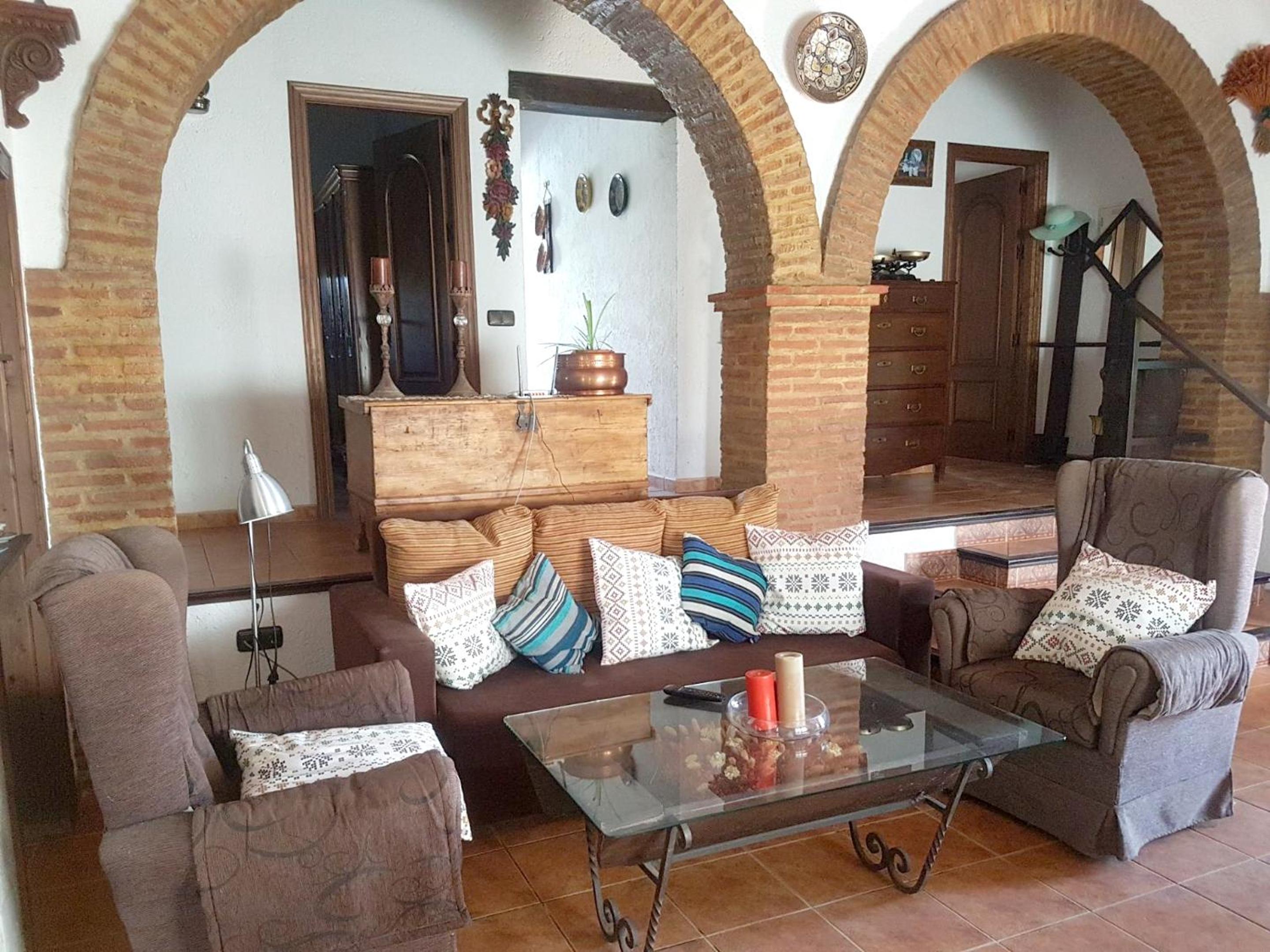 Charming house in Arriate with private pool.
