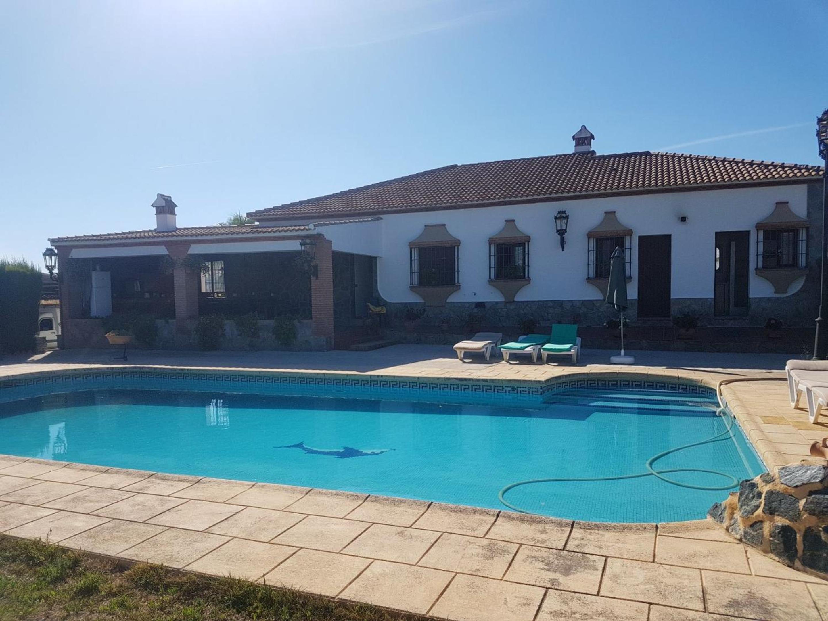 Charming house in Arriate with private pool.