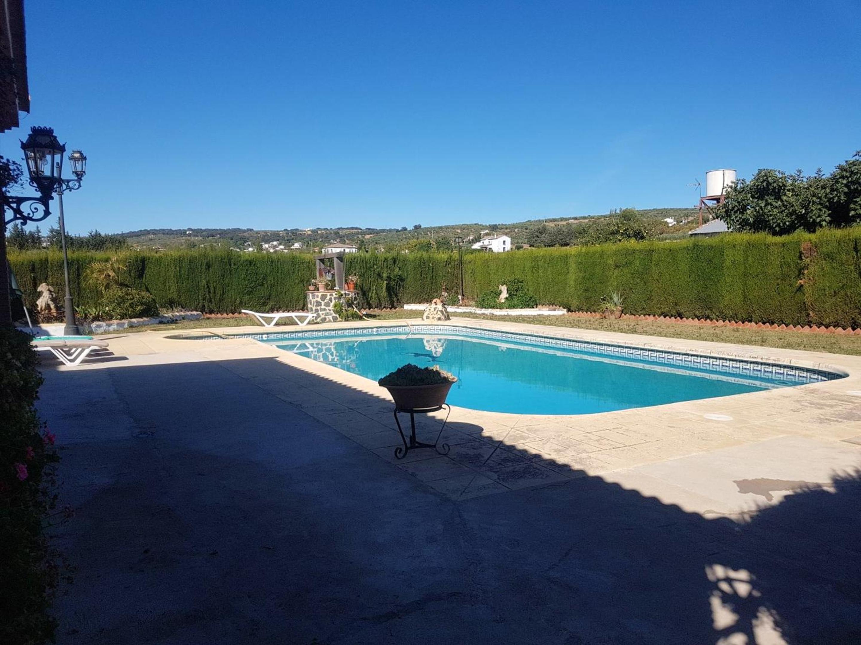 Charming house in Arriate with private pool.
