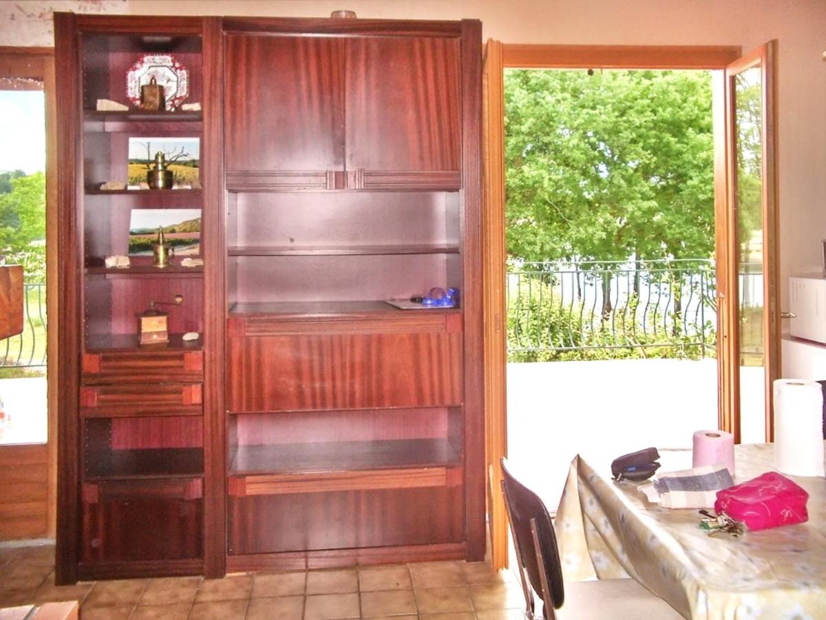 Chalet de 3 chambres avec vue sur le lac piscine partagee et jardin amenage a Saint Gerons a 1 km de la plage view 5