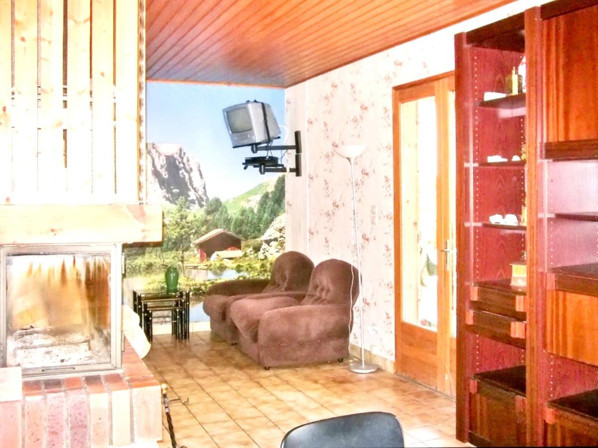 Chalet de 3 chambres avec vue sur le lac piscine partagee et jardin amenage a Saint Gerons a 1 km de la plage view 4