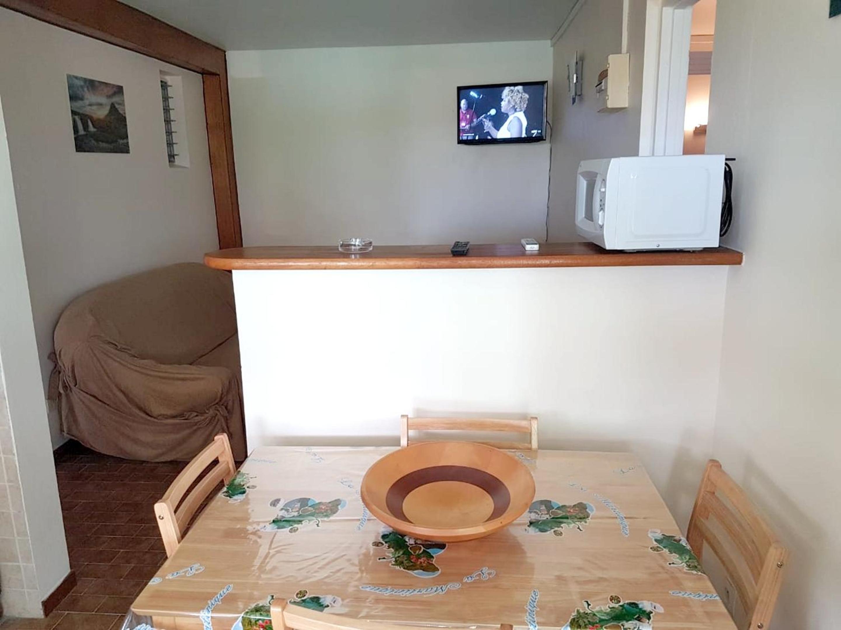 Appartement spacieux avec vue sur la ville a Ducos + Jardin view 5