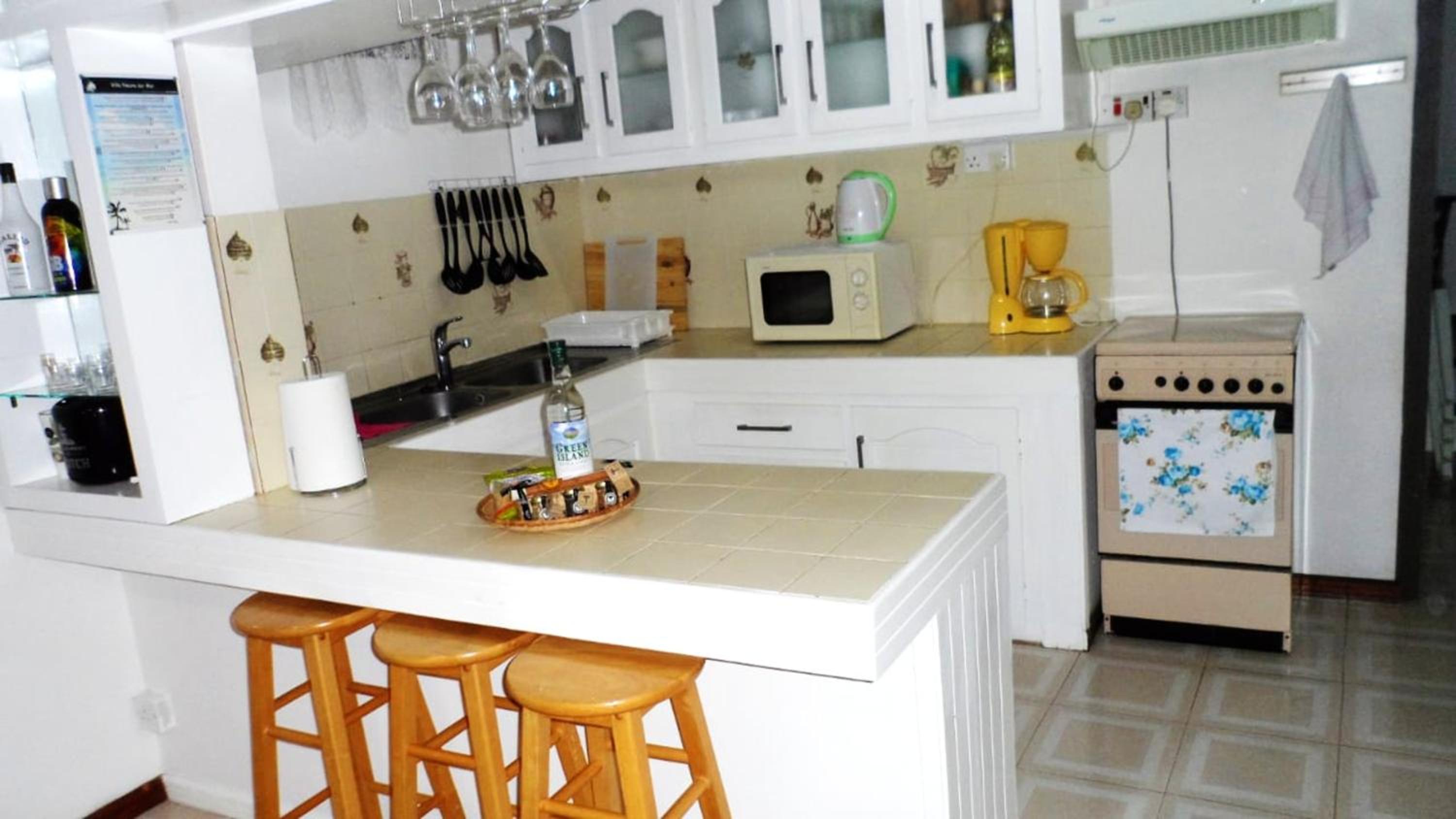 Charming House in Flic en Flac view 3