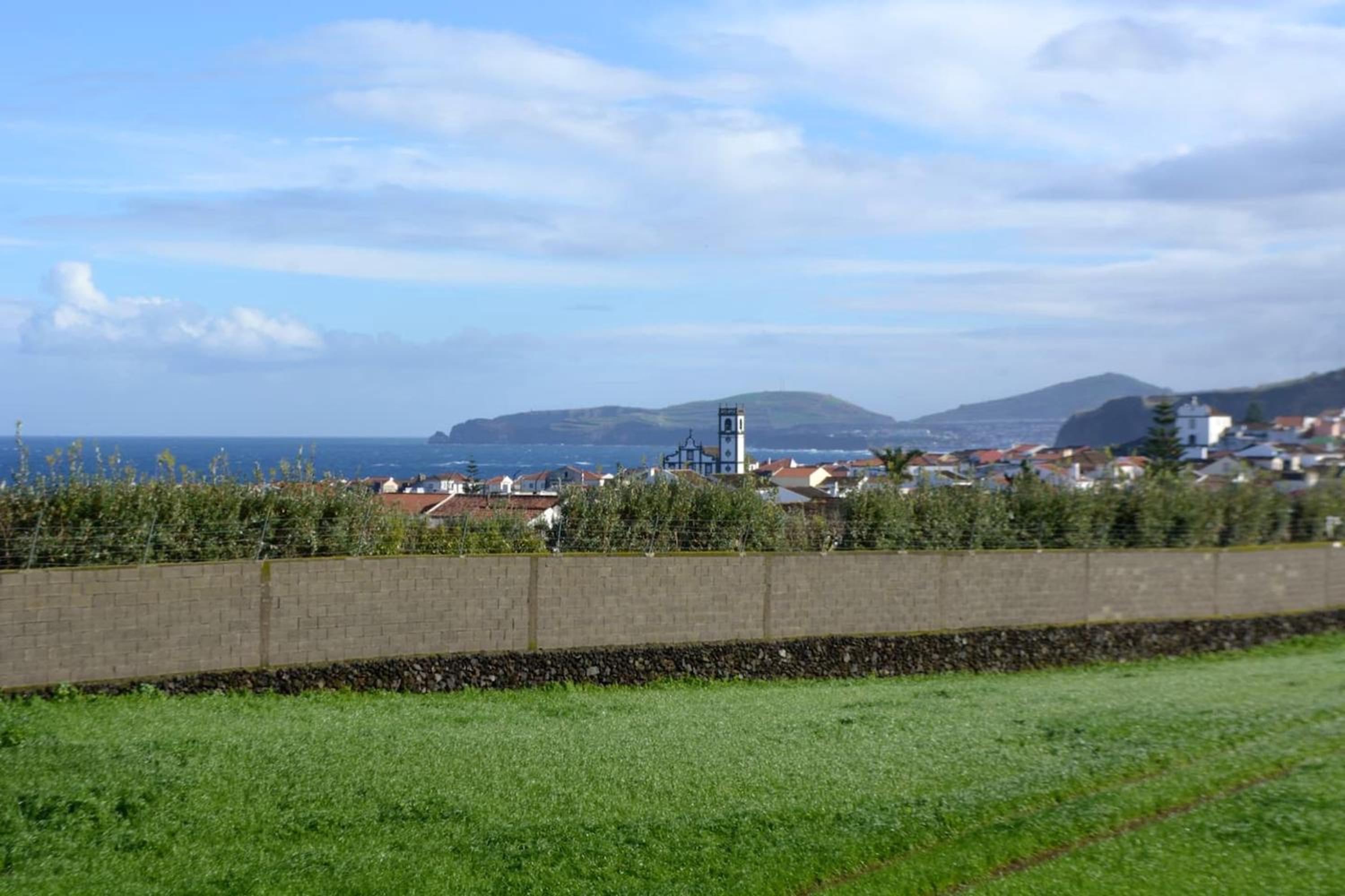 Chic Apartment Ribeira Grande 60 m² + balcony