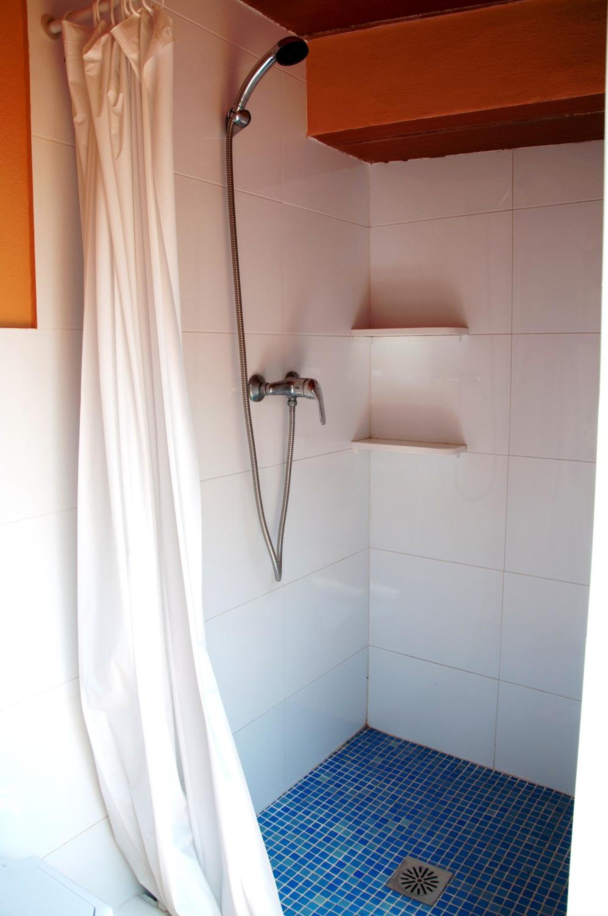 Family Villa in Benifayó with Year-Round Private Pool