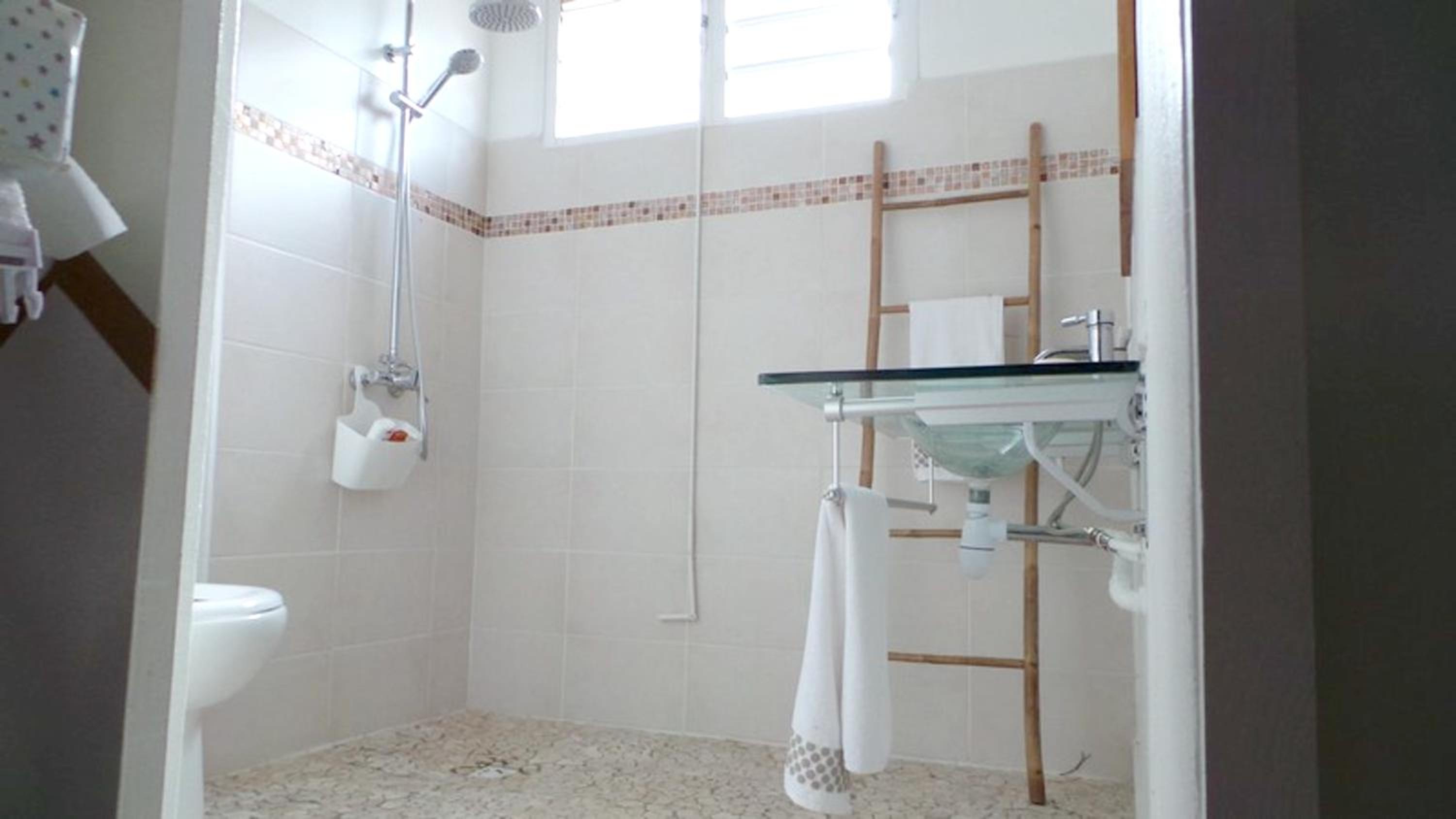 Appartement charmant avec vue sur jardin et montagne 46 m²