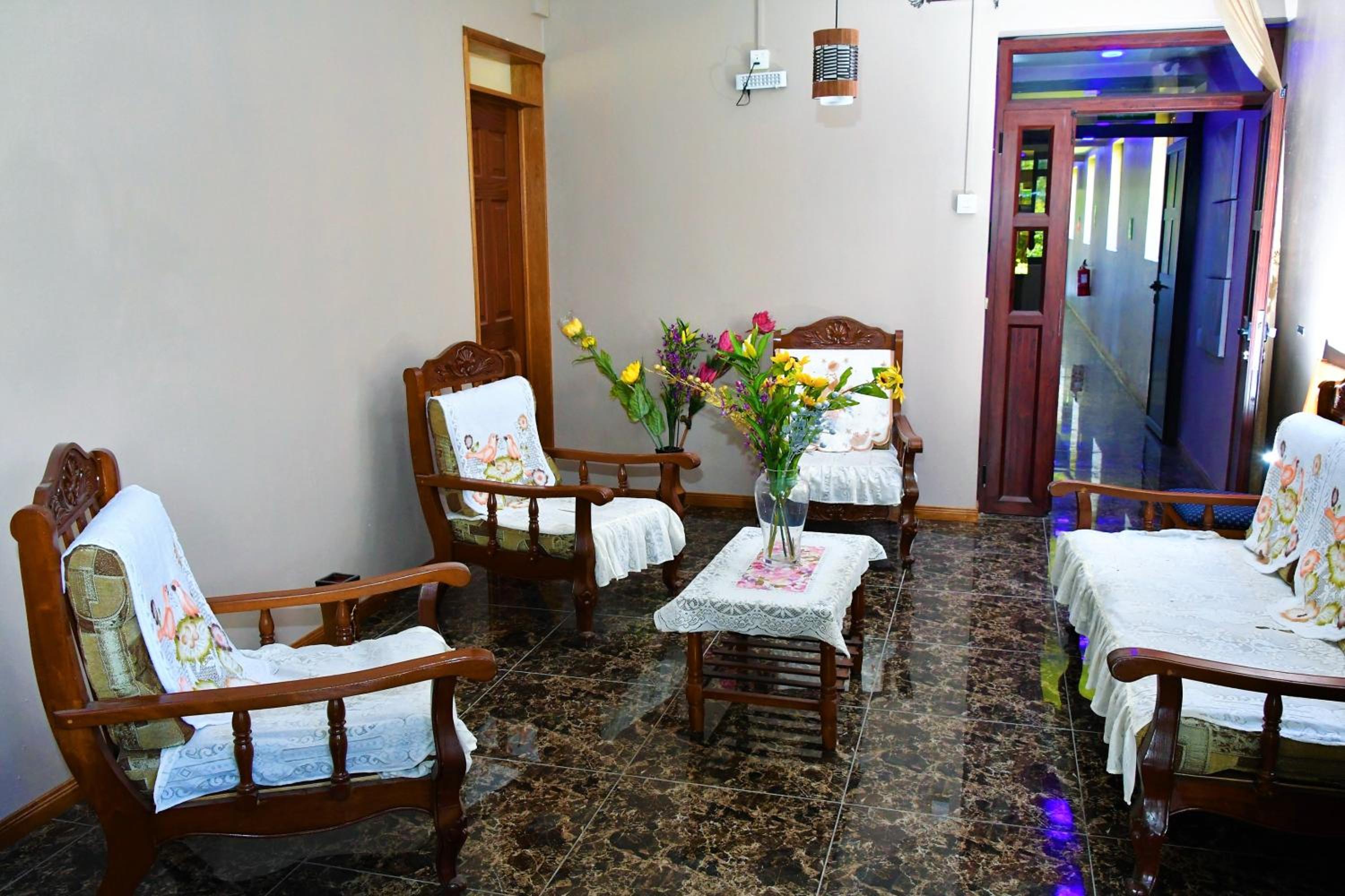 Modern Apartment with Garden and Lake View in Riambel view 3