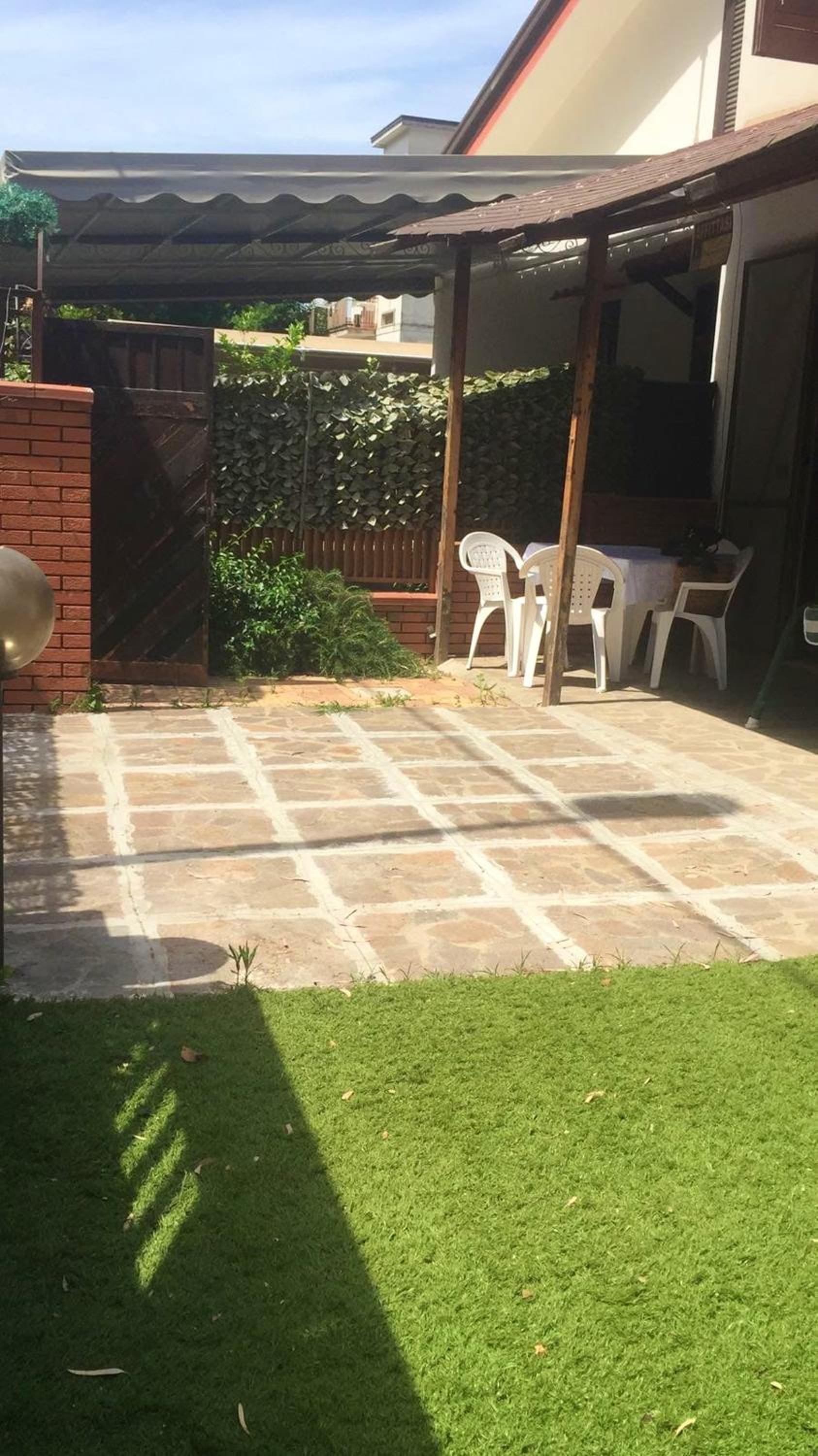 Charming house in Laura with fenced garden