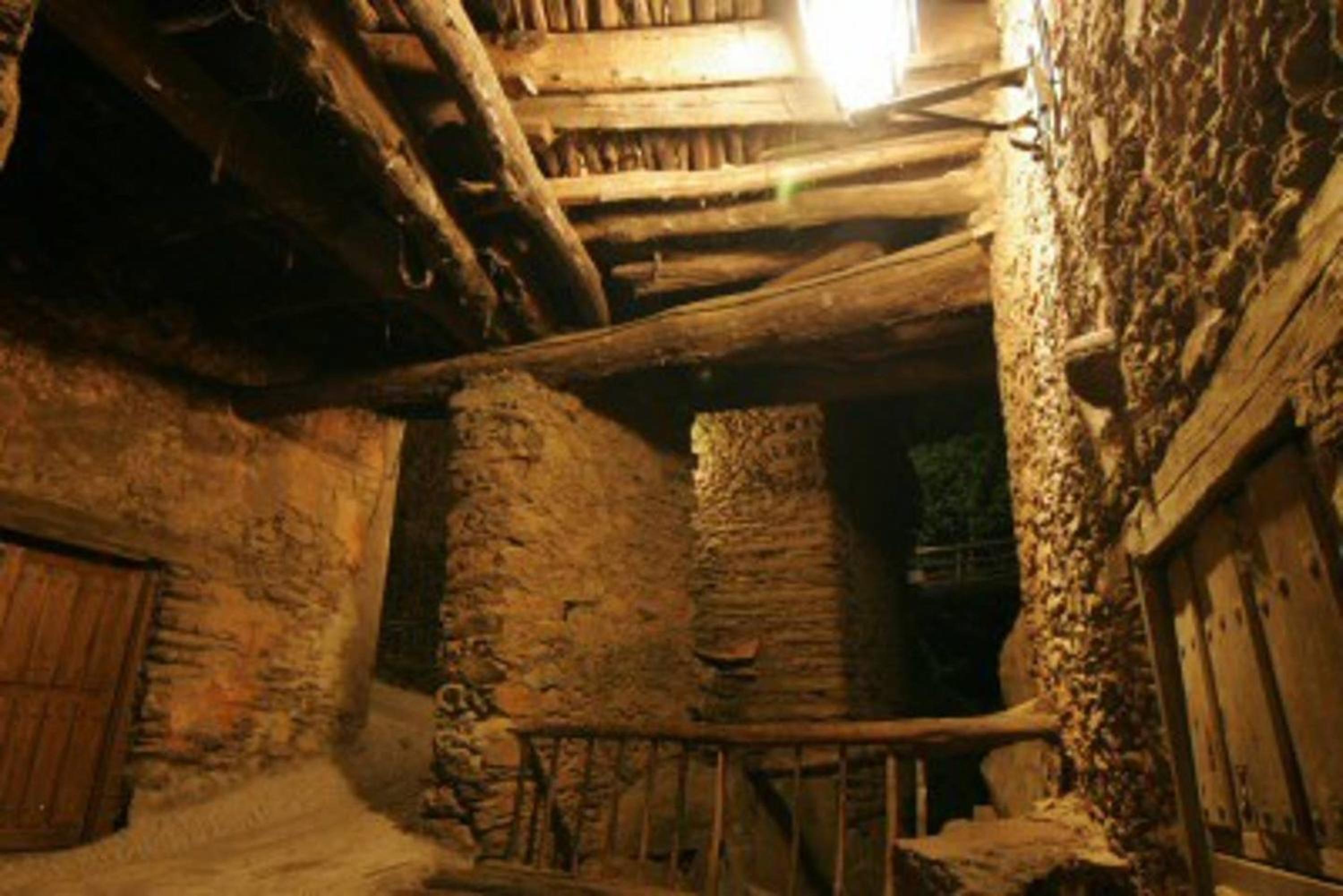 Charming House in Robledillo de Gata with Fireplace and Terrace