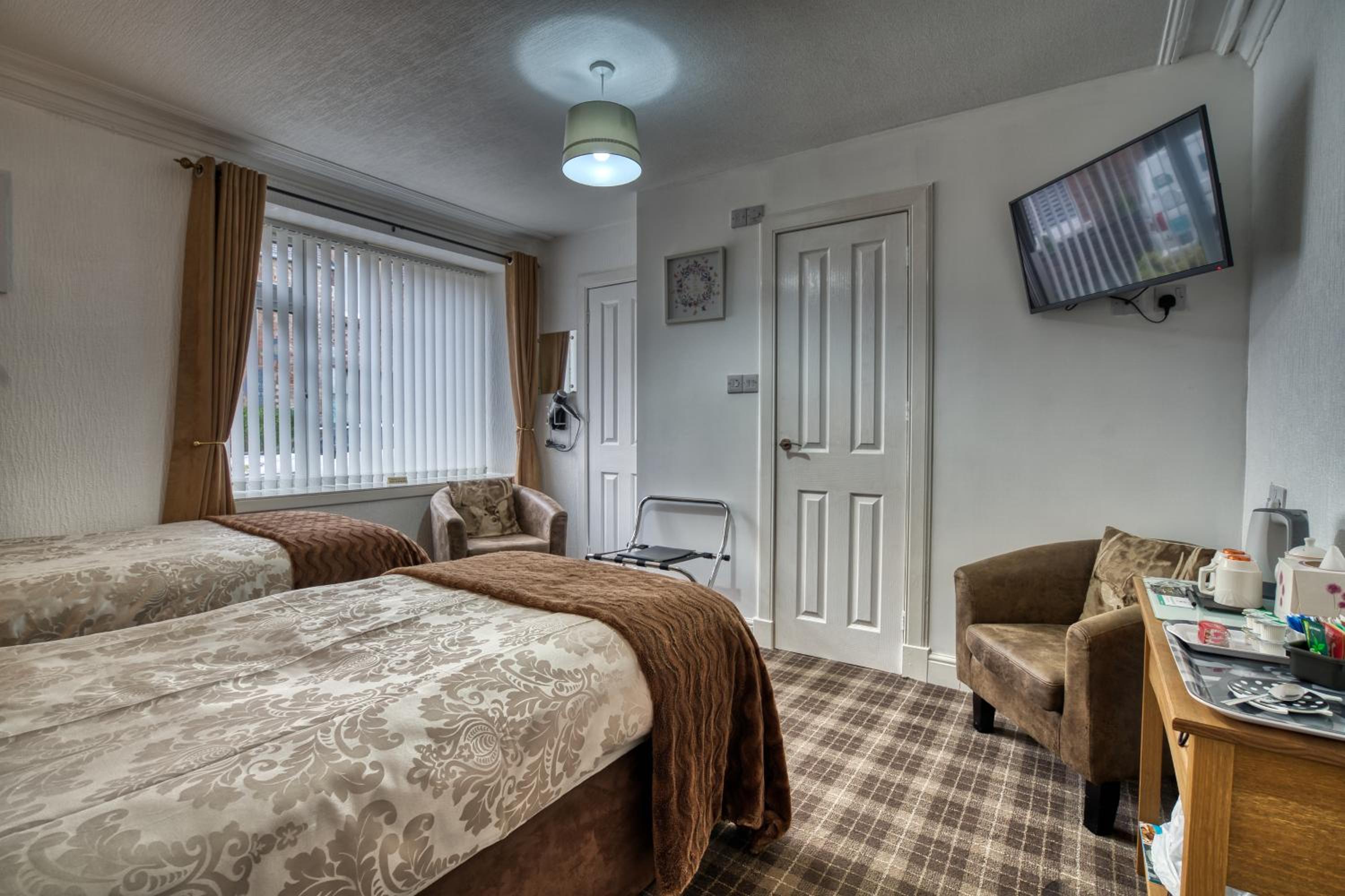 Pitfaranne Guest House